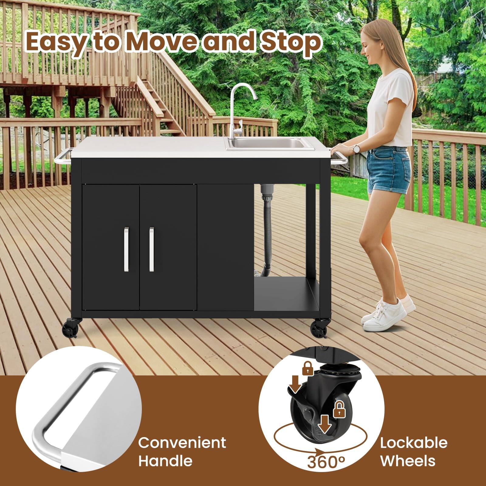 Easy to Move and Stop  
Convenient Handle  
360° Lockable Wheels