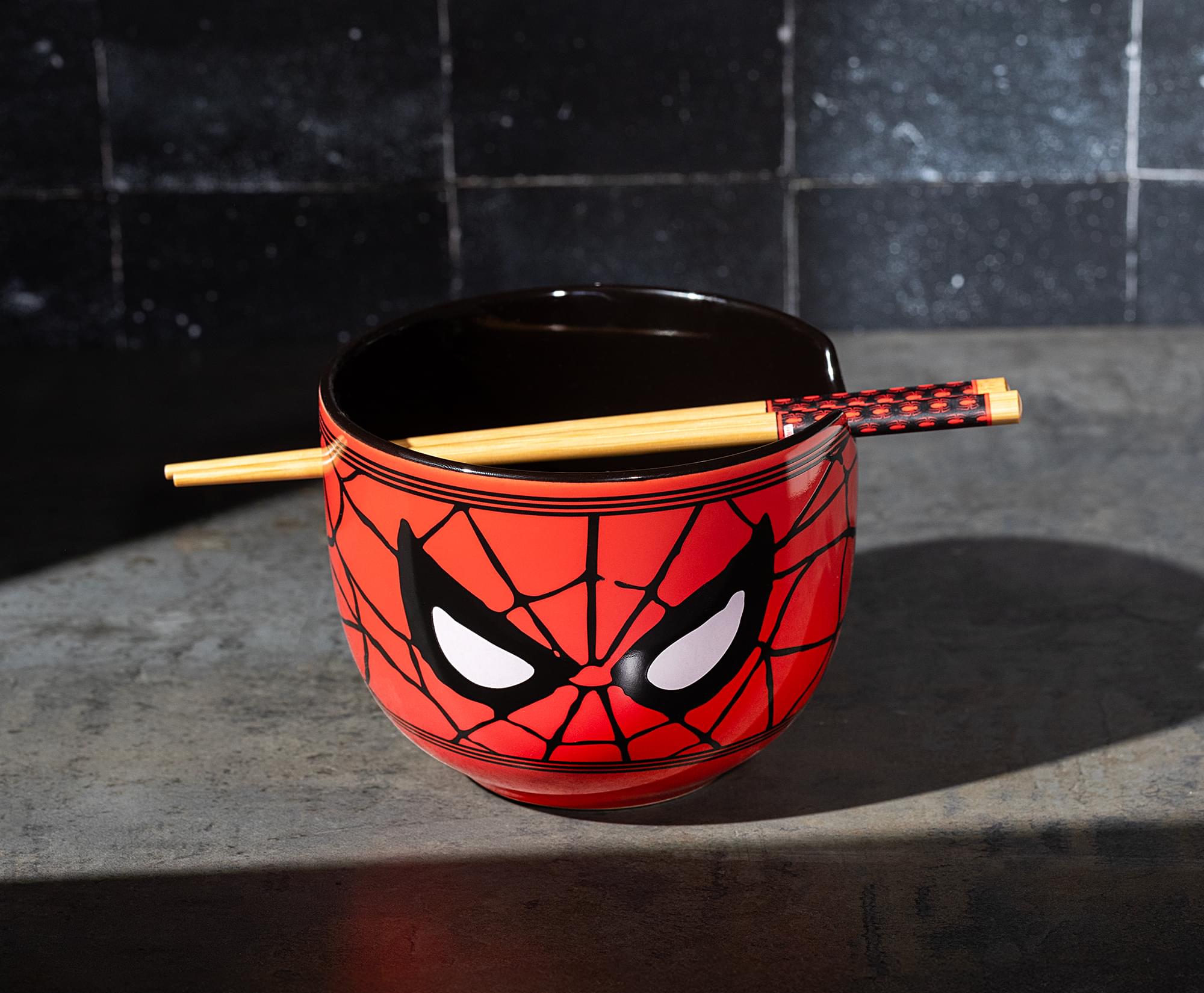 Alt View 2. Silver Buffalo - Marvel Spider-Man Face 20-Ounce Ramen Bowl and Chopstick Set - Multi-Colored.