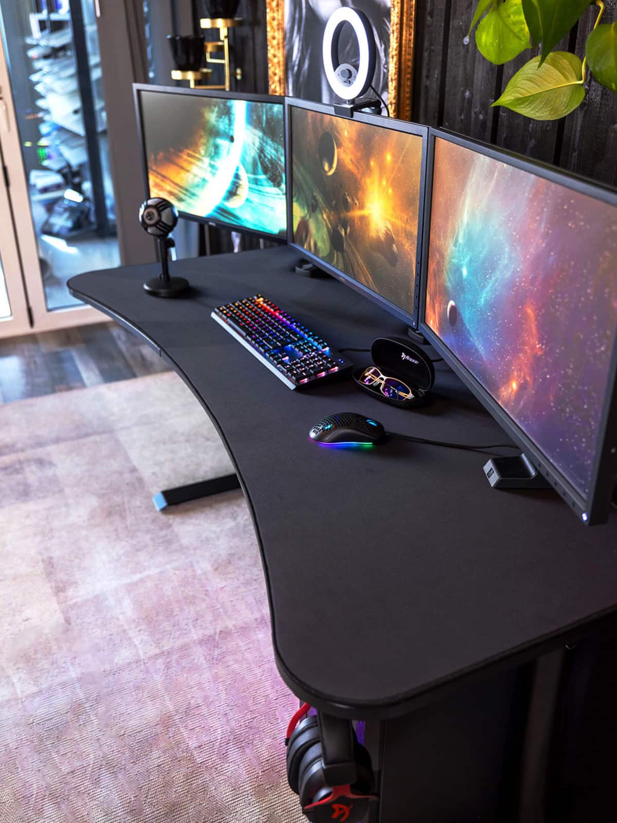 Alt View 18. Arozzi - Arena Ultrawide Curved Gaming Desk - Pure Black.
