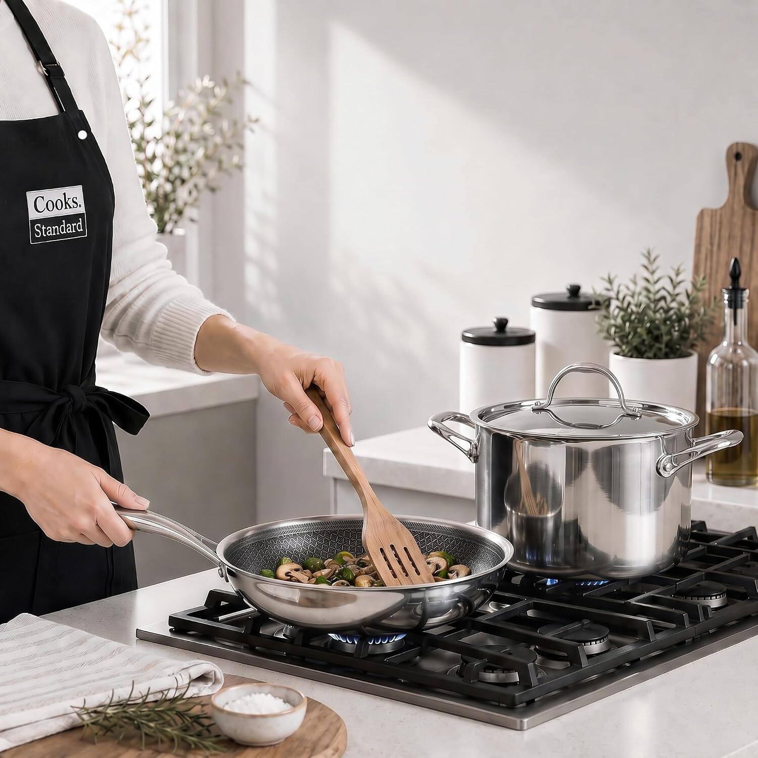 Cooks.  
Standard