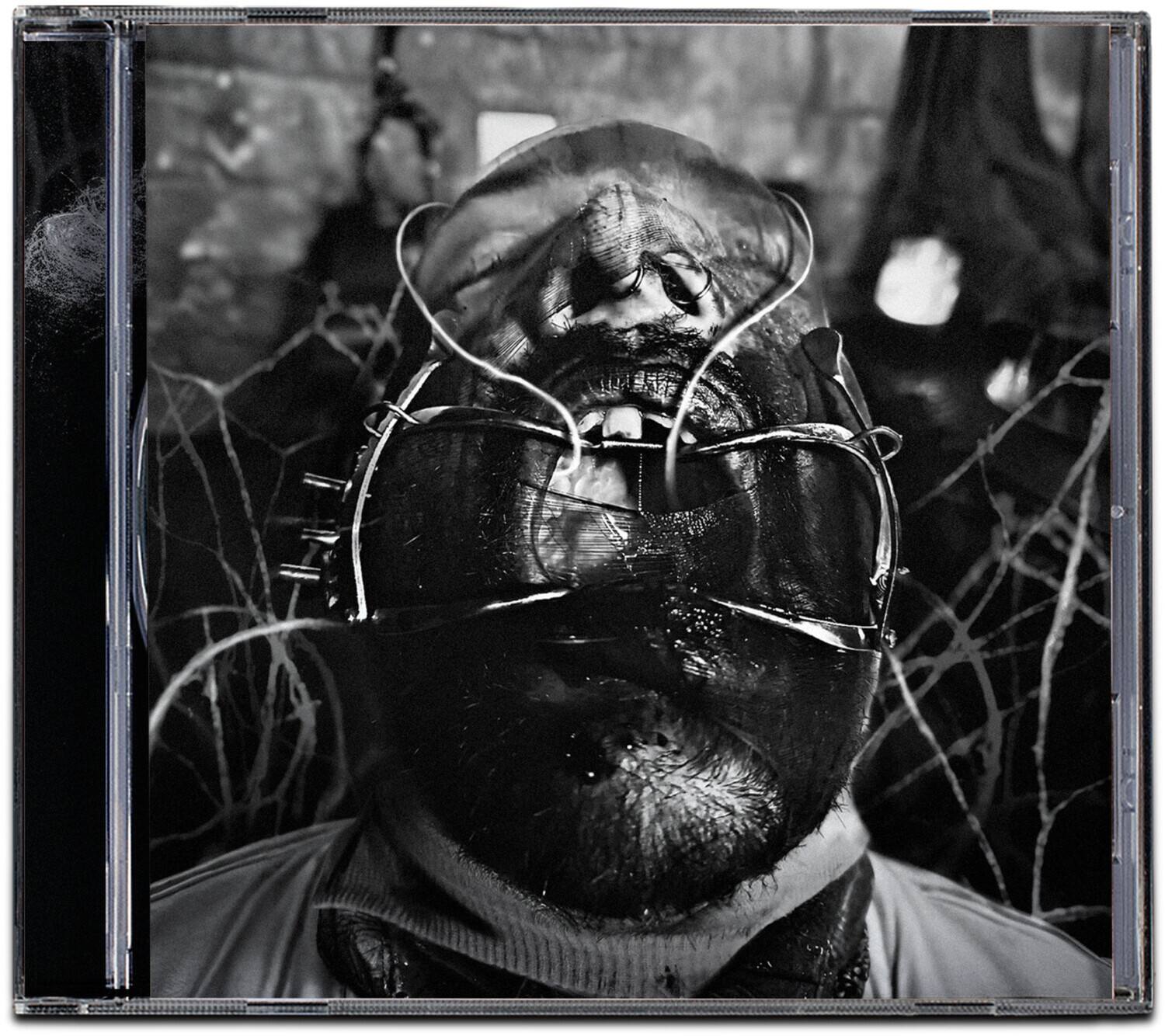 Front. Larcenia Roe - Extraction   - COMPACT DISCS .