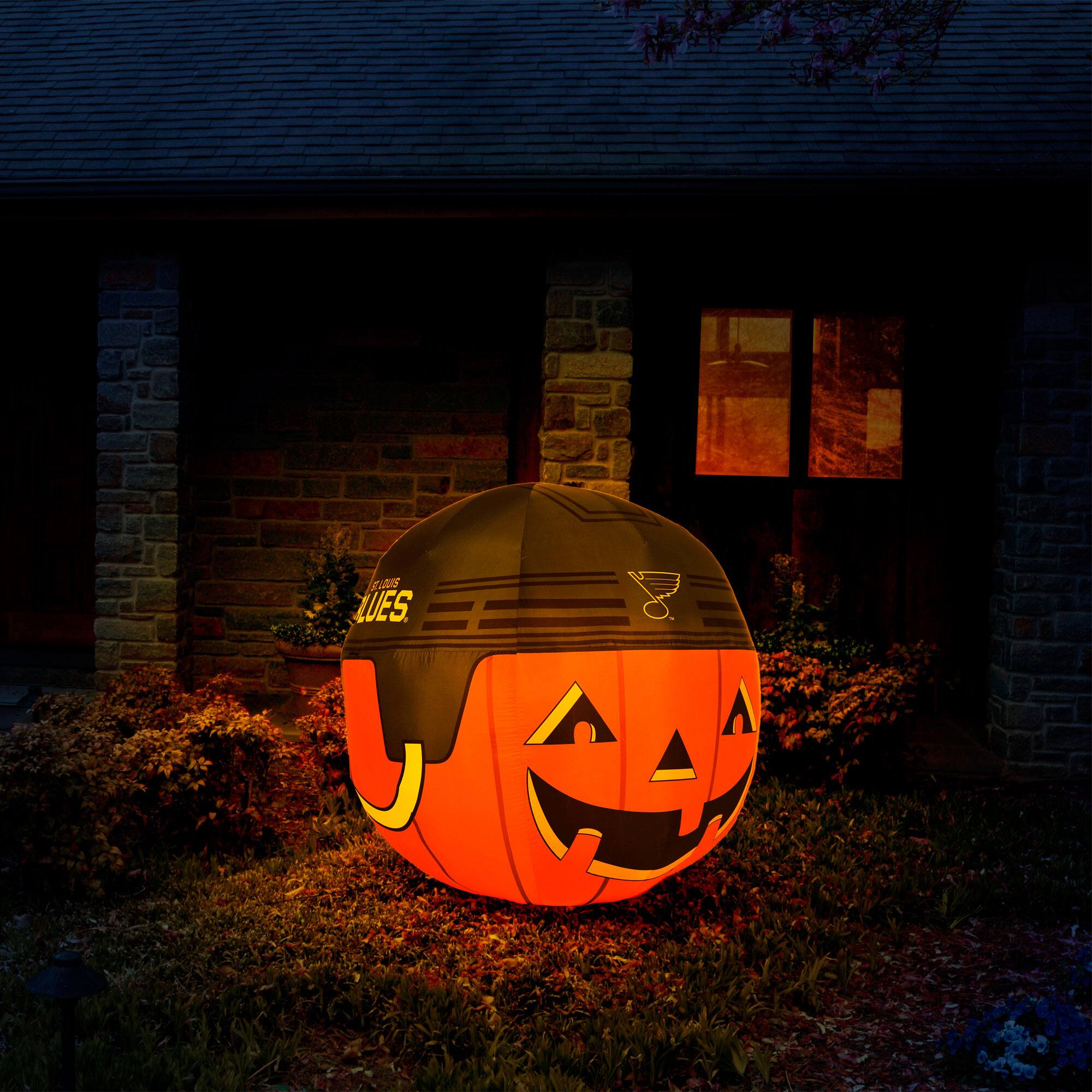 The text on the image reads: "LUES"