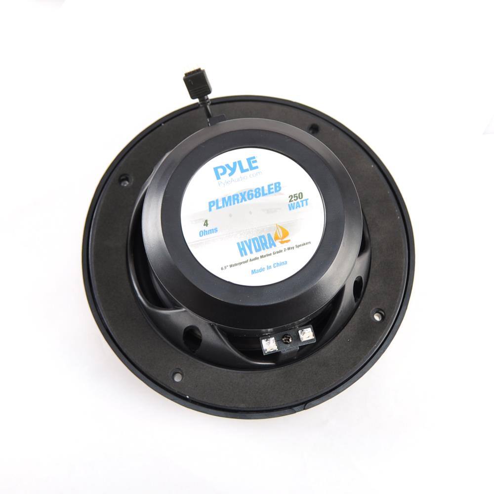 PYLE  
PyleAudio.com  
PLMRX68LEB  
250 WATT  
4 Ohms  
HYDRA  
6.5" Waterproof Marine Grade 2-8m Speakers  
Made in China