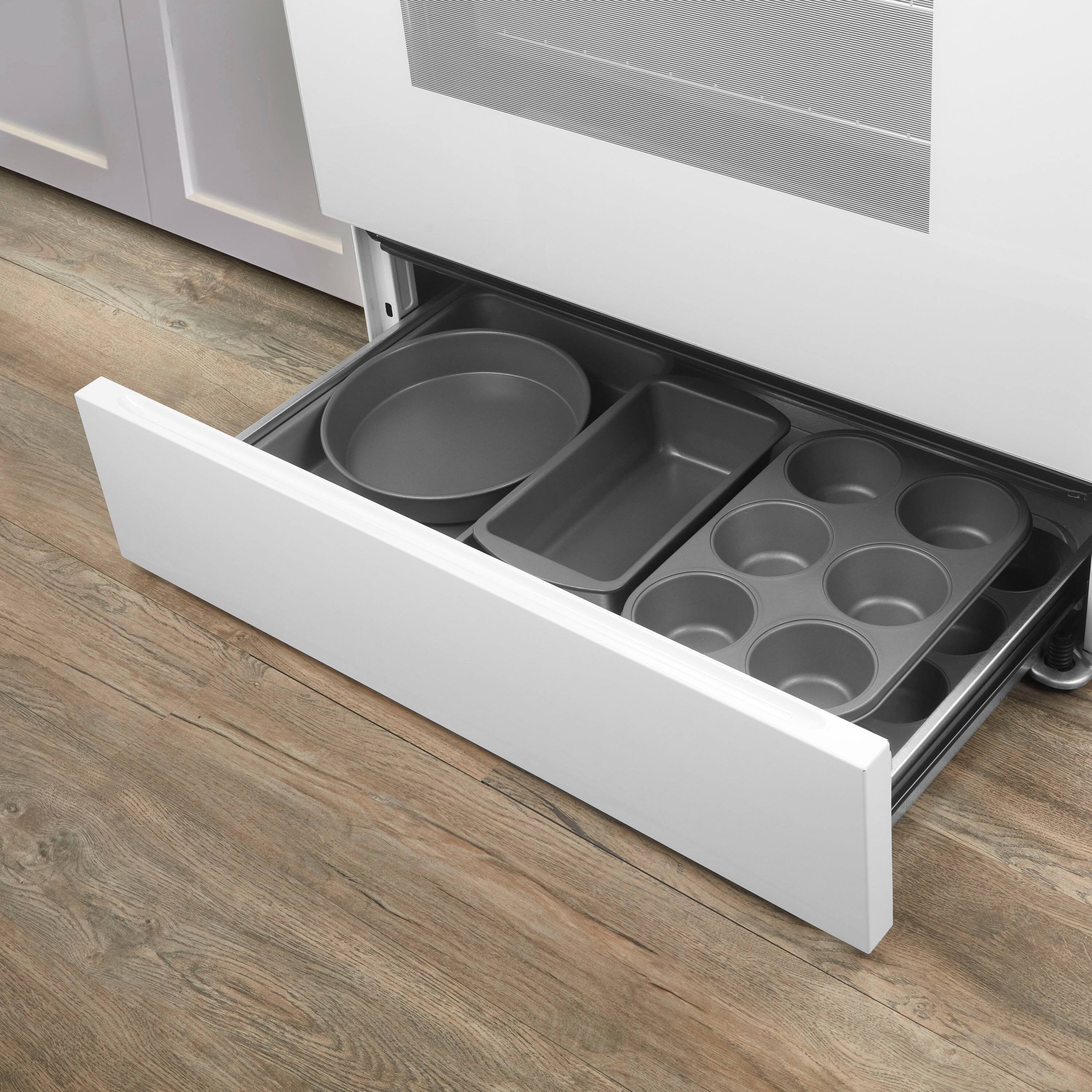 Alt View 6. Insignia™ - 5.3 Cu. Ft. Freestanding Electric Range with Dual-Size Burner and Storage Drawer - White.