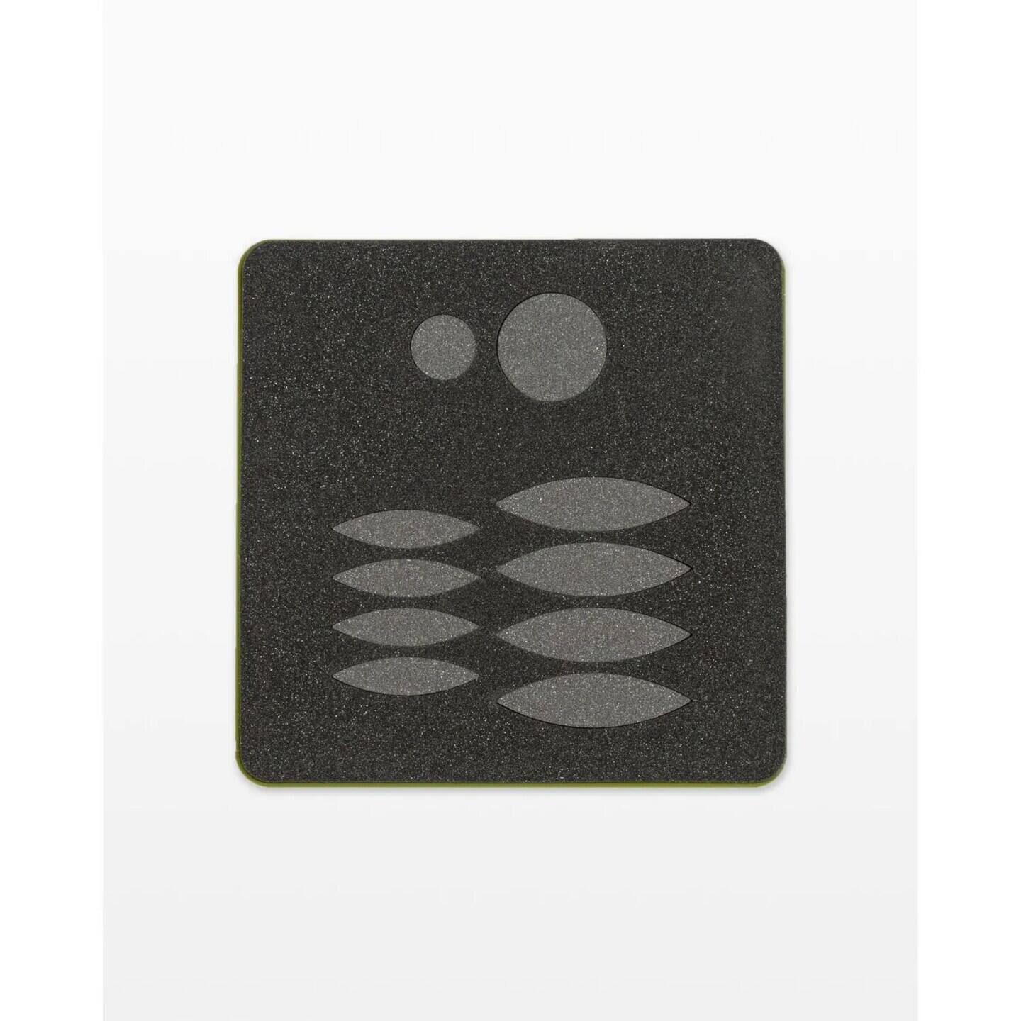 Back. AccuQuilt - GO! Baby Fabric Cutting Dies; Daisy - Black.