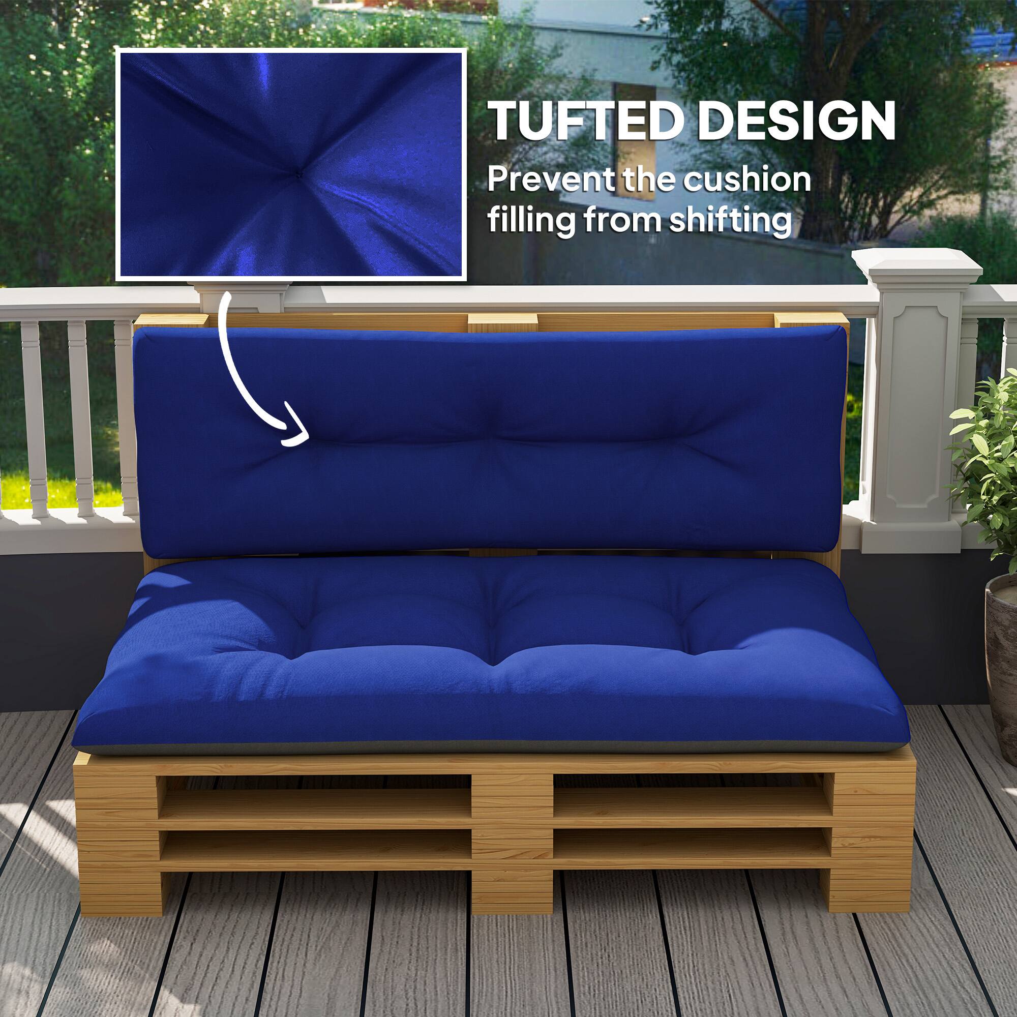 TUFTED DESIGN

Prevent the cushion filling from shifting