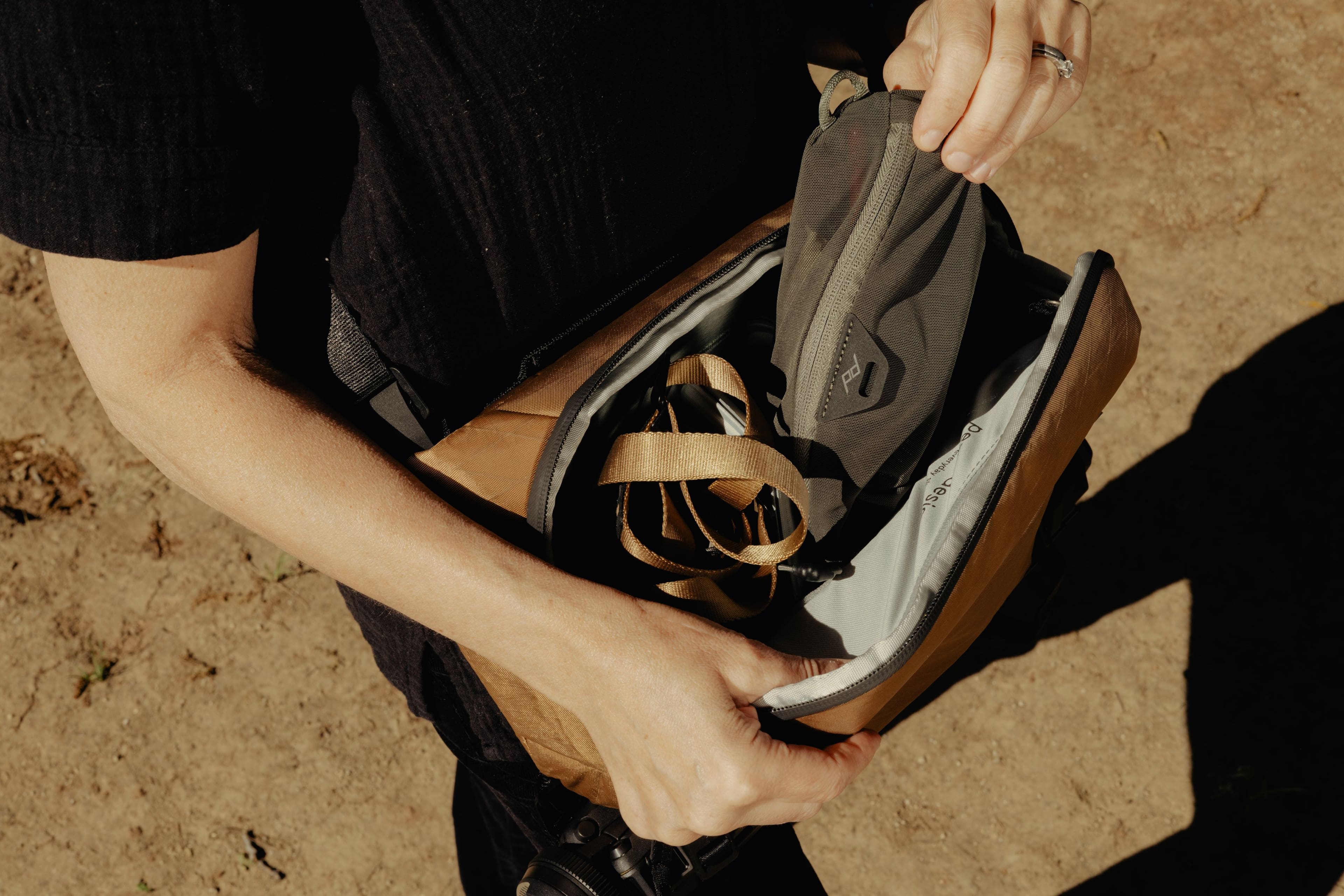 The text on the image is not coherent or meaningful, so it cannot be grouped or corrected.