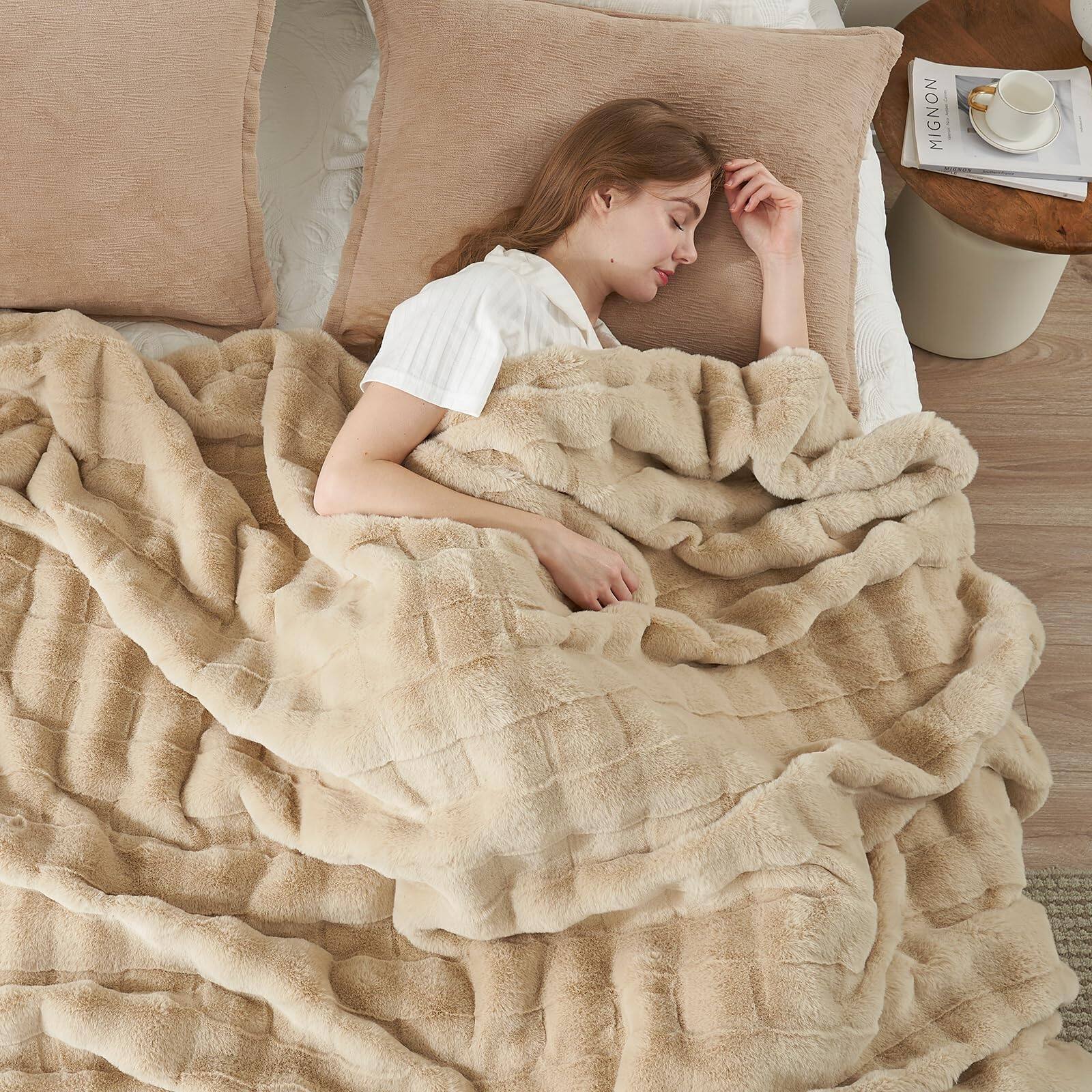 Beige Twin(60" x 80")