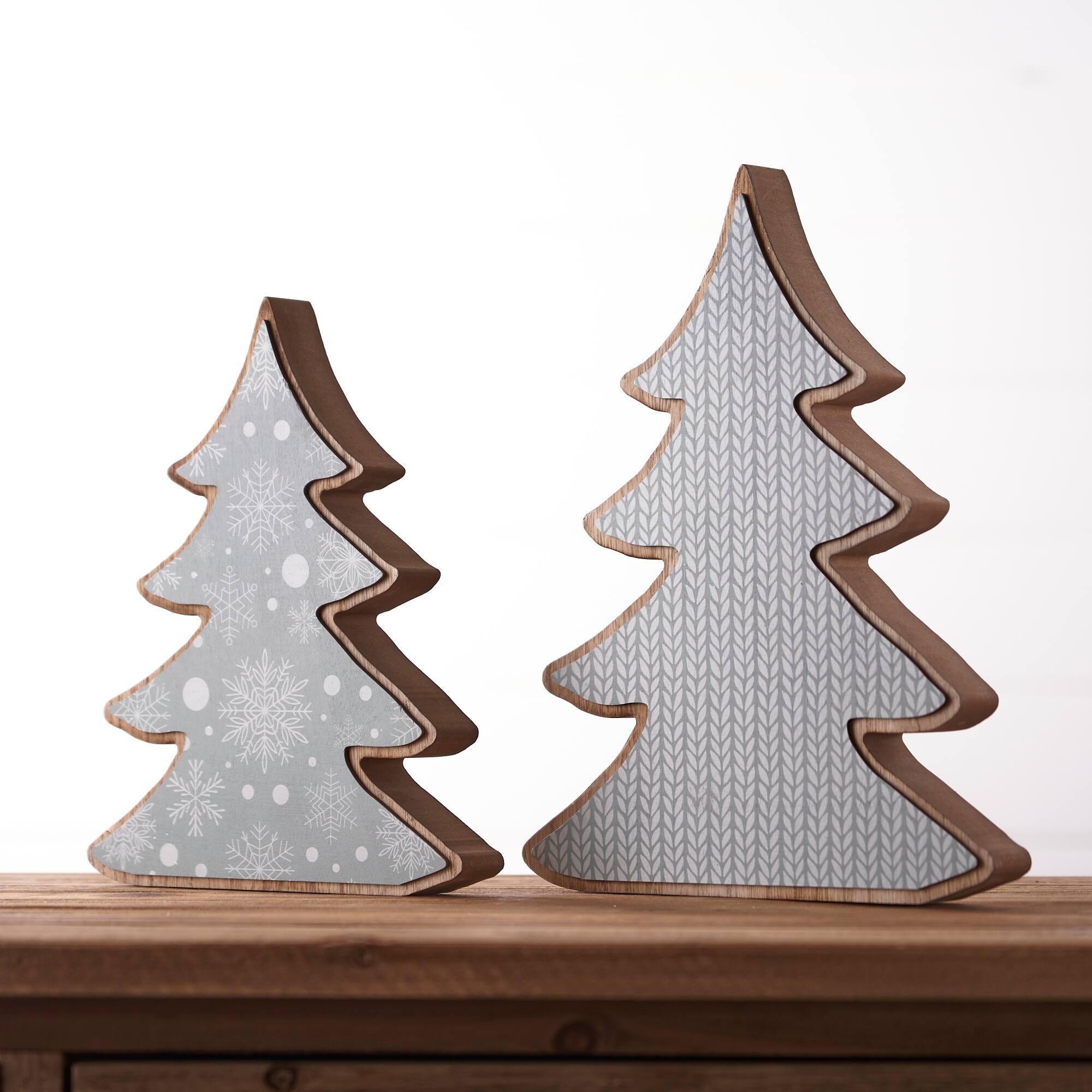 Angle. BreeBe - Wood Pine Tree Decor (Set of 2) - Blue, Brown.