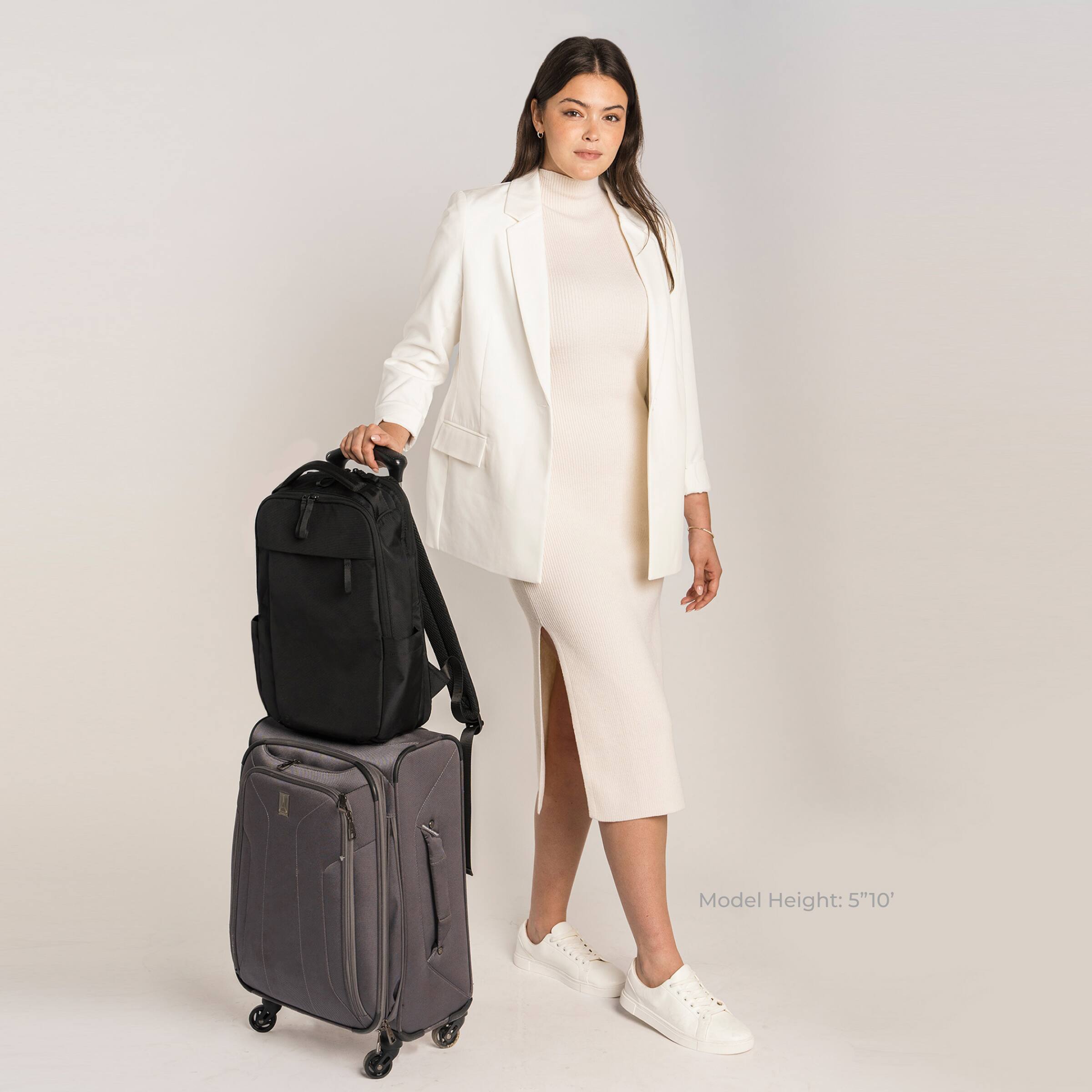Model Height: 5'10"