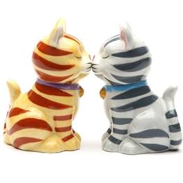 Pacific Trading - Magnetic Kissing Kittens Cats Ceramic Salt and Pepper Shakers - Multicolor