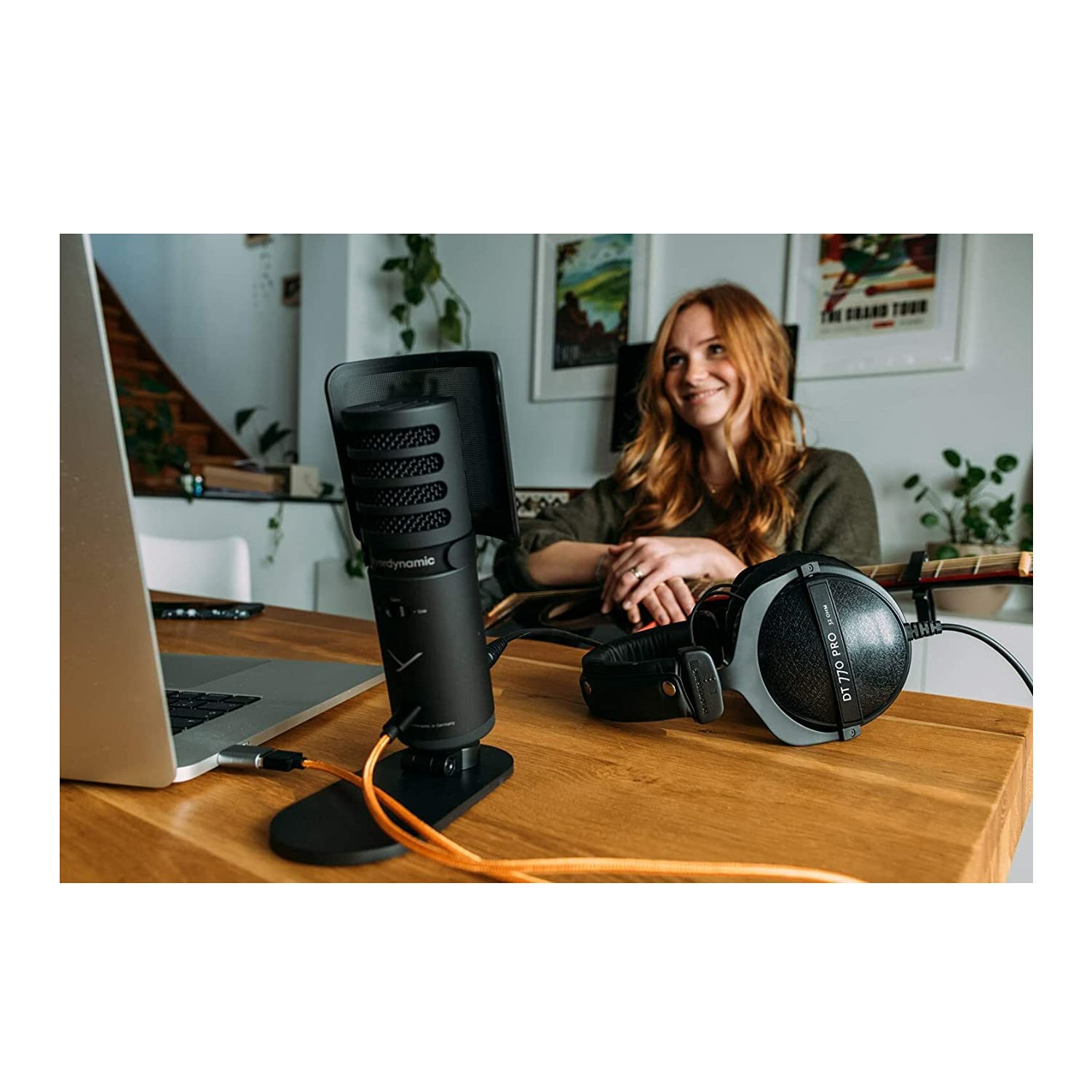 Beyerdynamic DT 770 PRO Over-Ear Headphones - Thumbnail 4