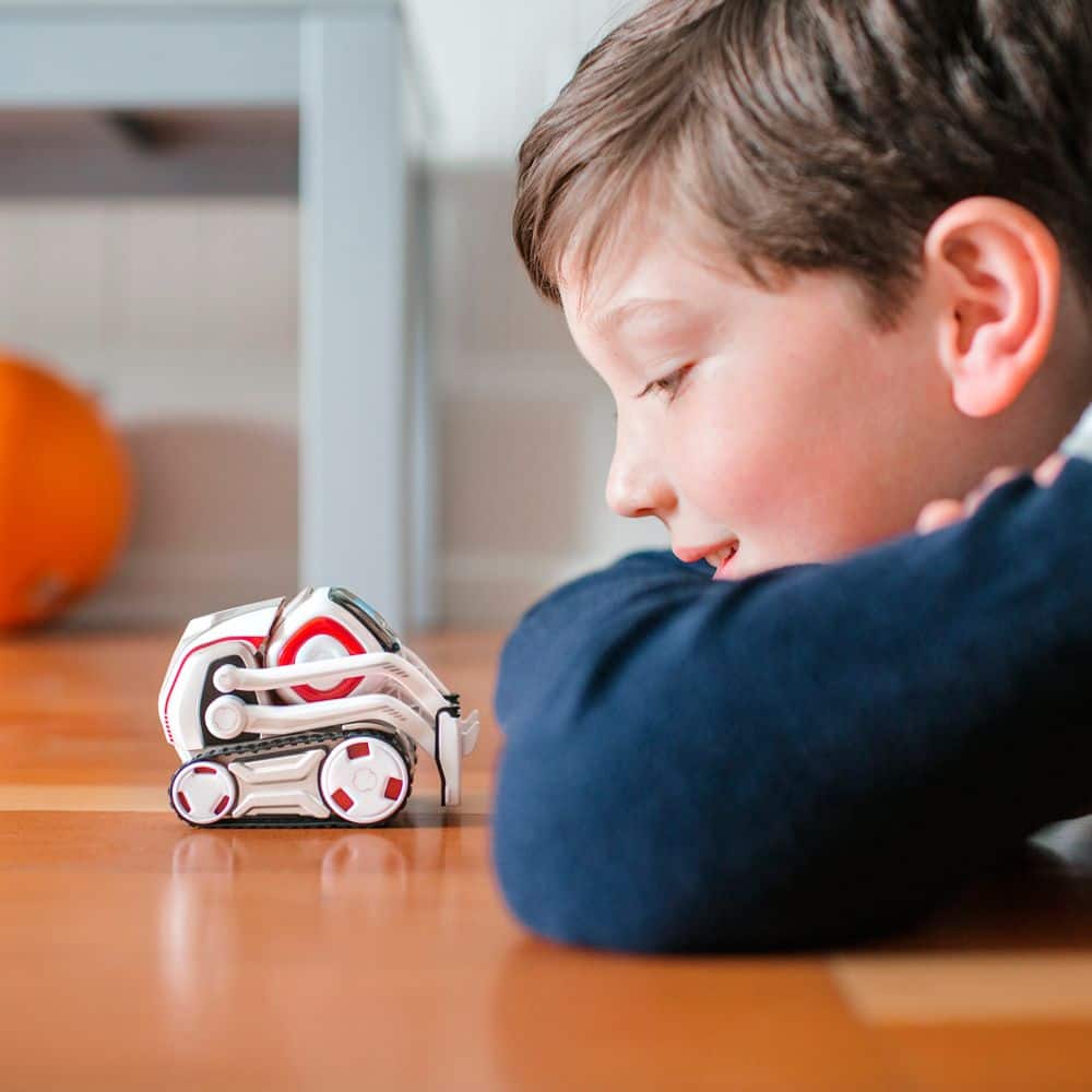 Alt View 15. Anki - Cozmo Robot - White.