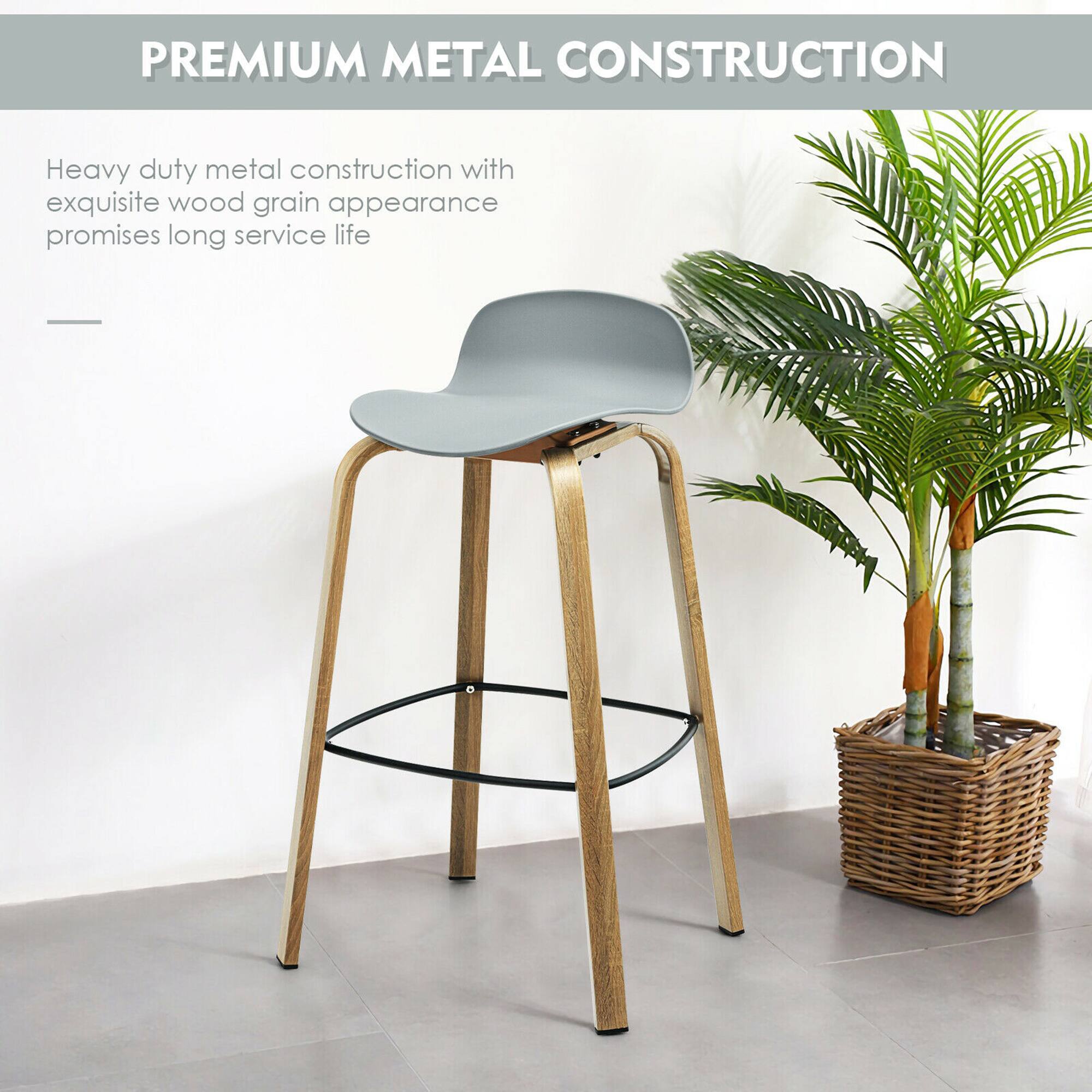 PREMIUM METAL CONSTRUCTION
Heavy duty metal construction with exquisite wood grain appearance promises long service life