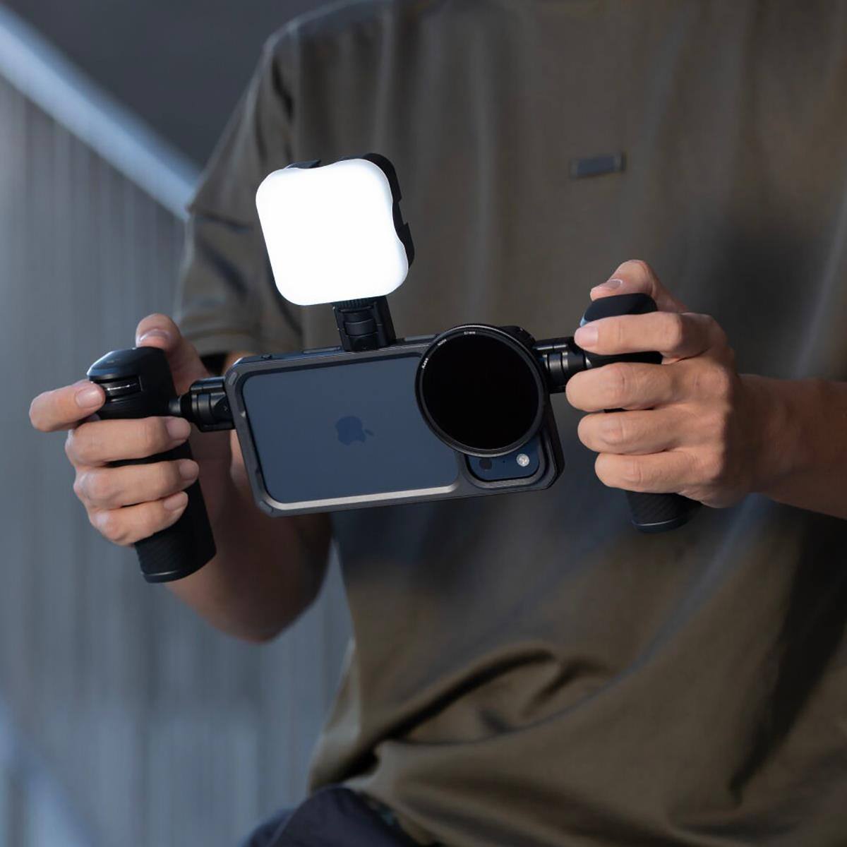 Alt View 2. PGYTECH - PGYTECH ProShot Dual Handheld Phone Video Cage Kit for Apple iPhone 17 Pro Max - Black.