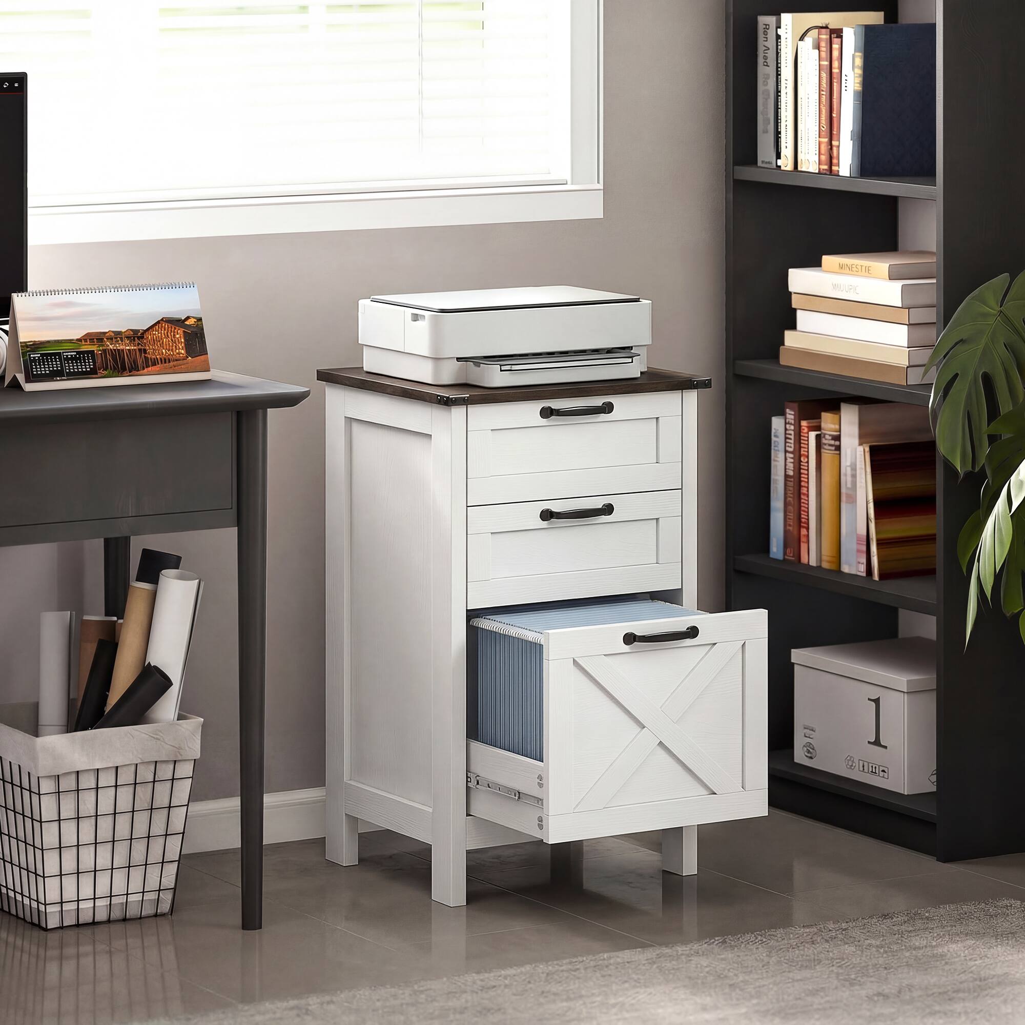 The text in the image reads:

- "MINSTIE"
- "1"