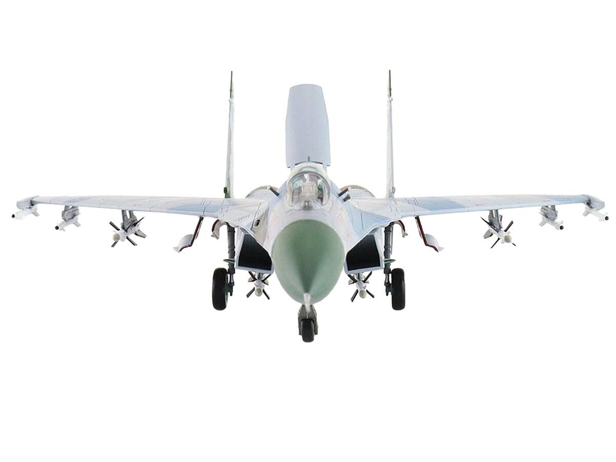 Angle. Hobby Master - Sukhoi Su-27 Flanker B (Early Type) Fighter Aircraft "#14" (1990) Russian Air Force "Air Power Series" 1/72 - Gray With Blue.