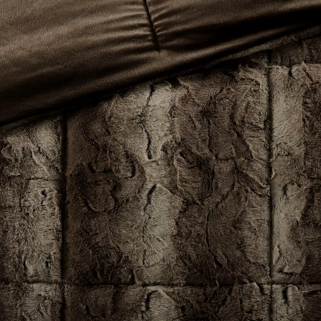 Alt View 5. Gracie Mills - Gracie Mills Shawn 4-Peice Soft Faux Fur to Mink Comforter Set - Brown.