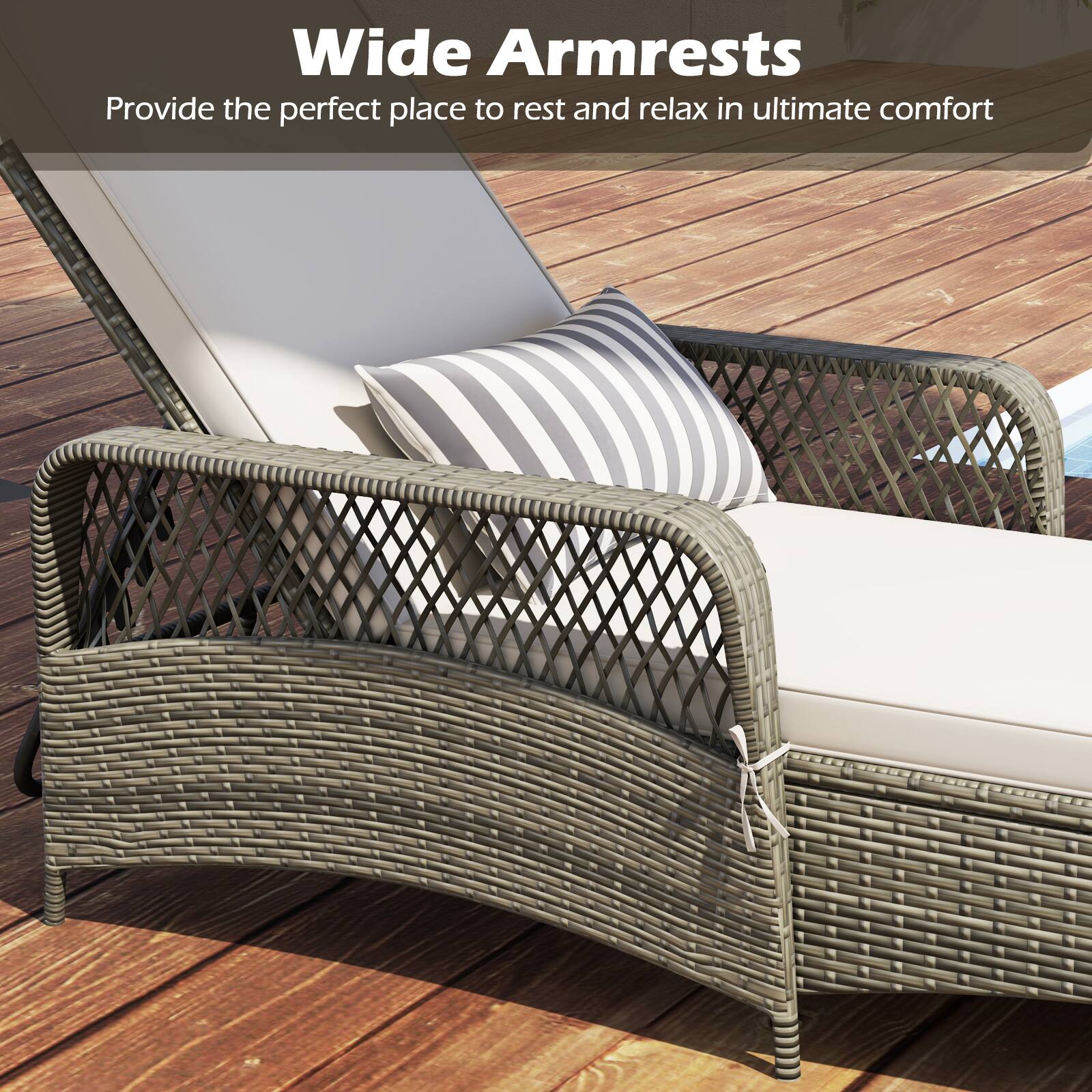 Wide Armrests
Provide the perfect place to rest and relax in ultimate comfort