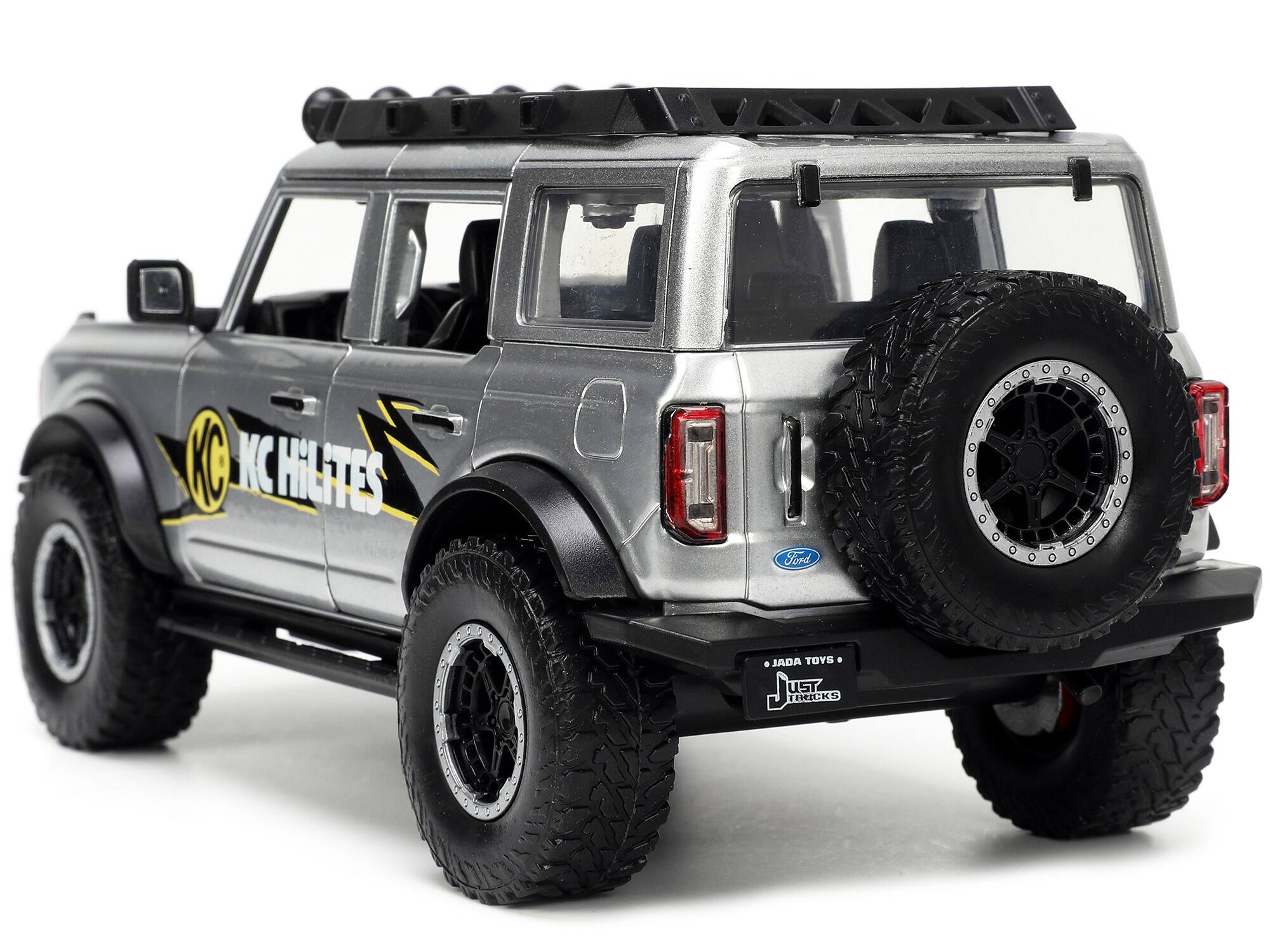 KC KC HILITES Ford  
JADA TOYS JUT TIHICKS