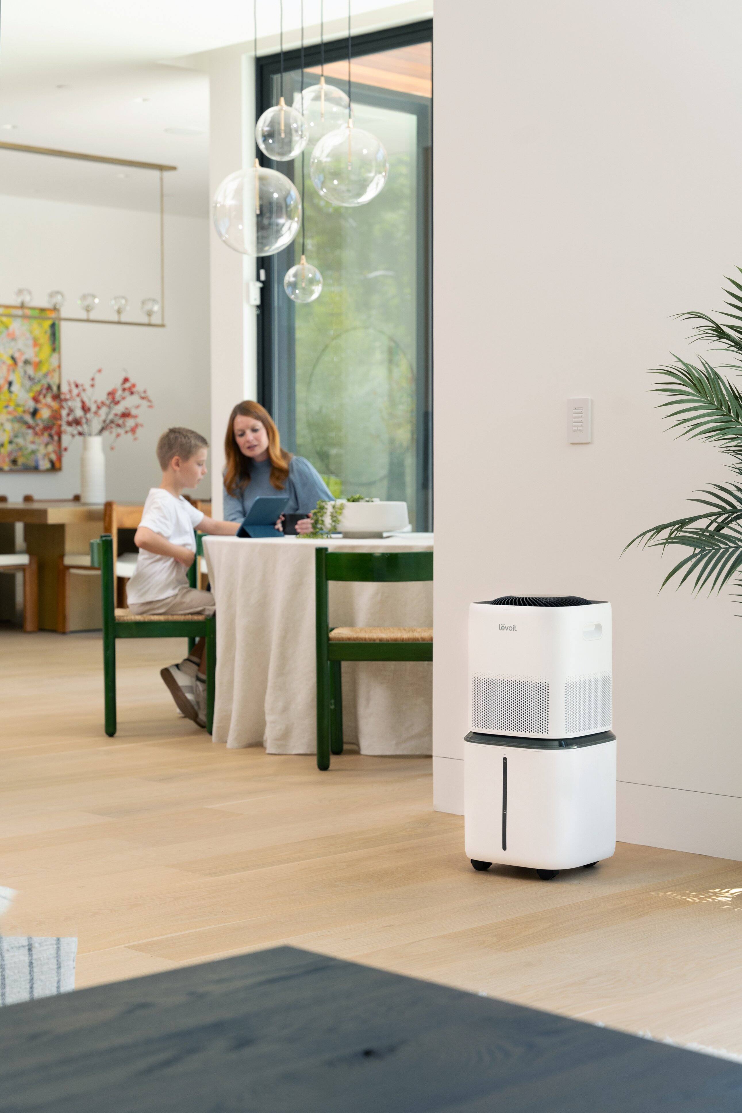 Alt View 25. Levoit - Superior 6000S Six Gallons Smart Evaporative Humidifier - White.