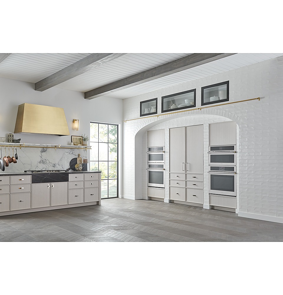 Alt View 36. Monogram - 36" Built-In Gas Cooktop with 5 burners and Sapphire Glass Precision Knobs - Stainless Steel.