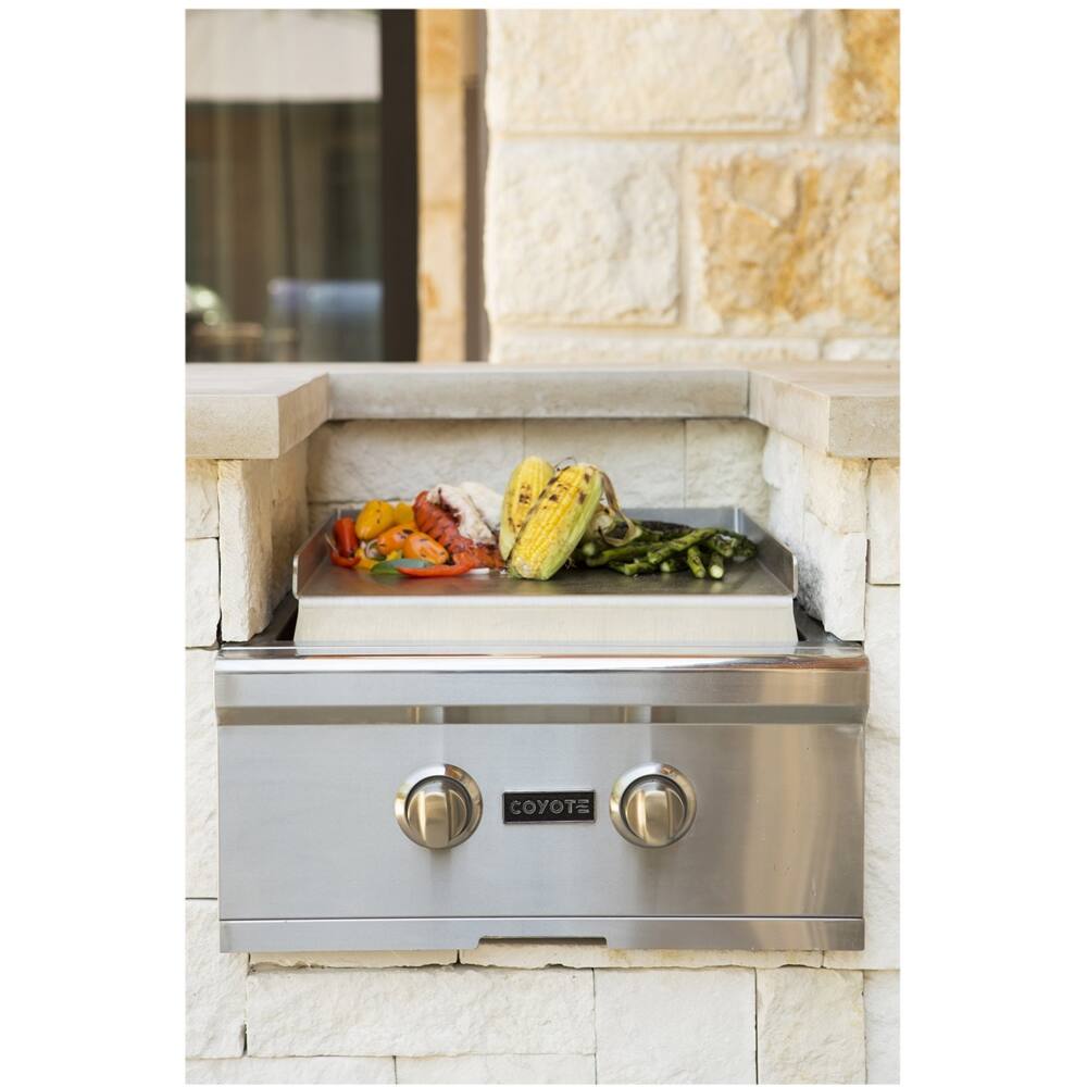 Alt View 13. Coyote - 24" Side Burner - Stainless steel.