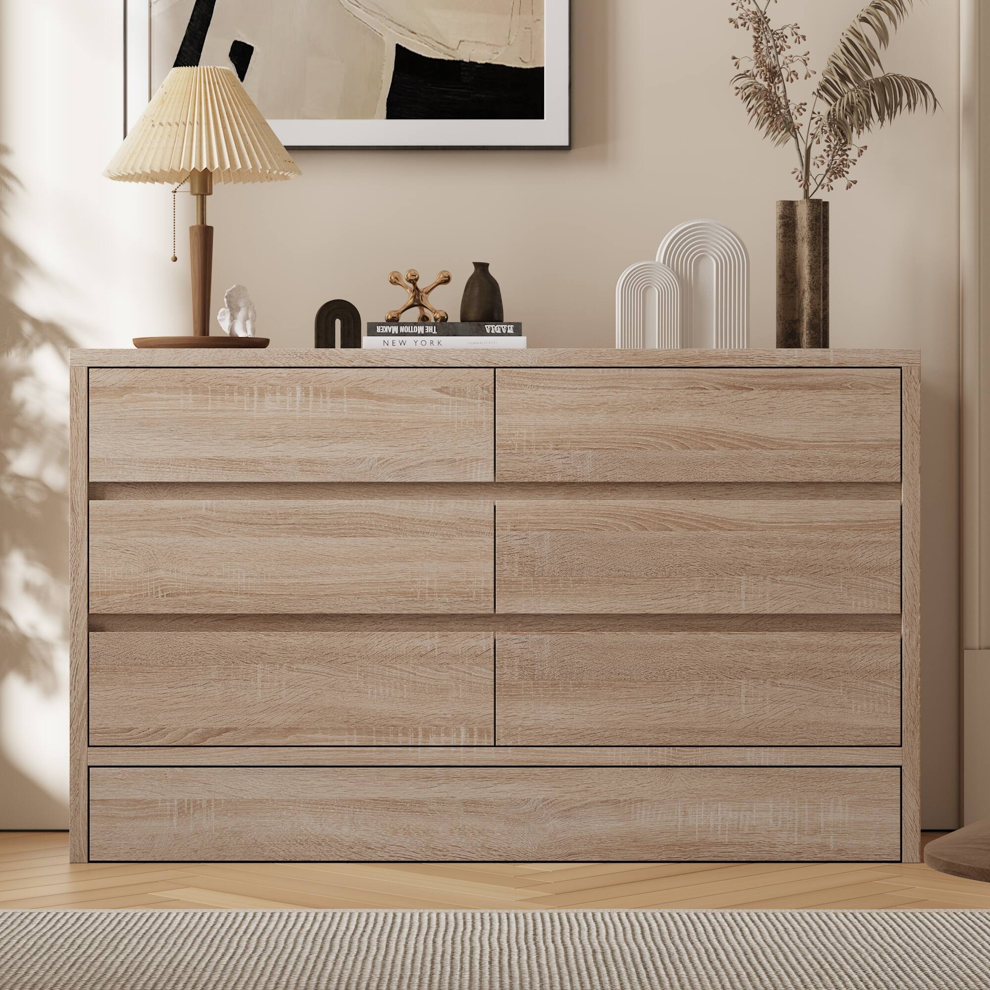 The text on the image is "NEW YORK" and "KENYA MOLON".