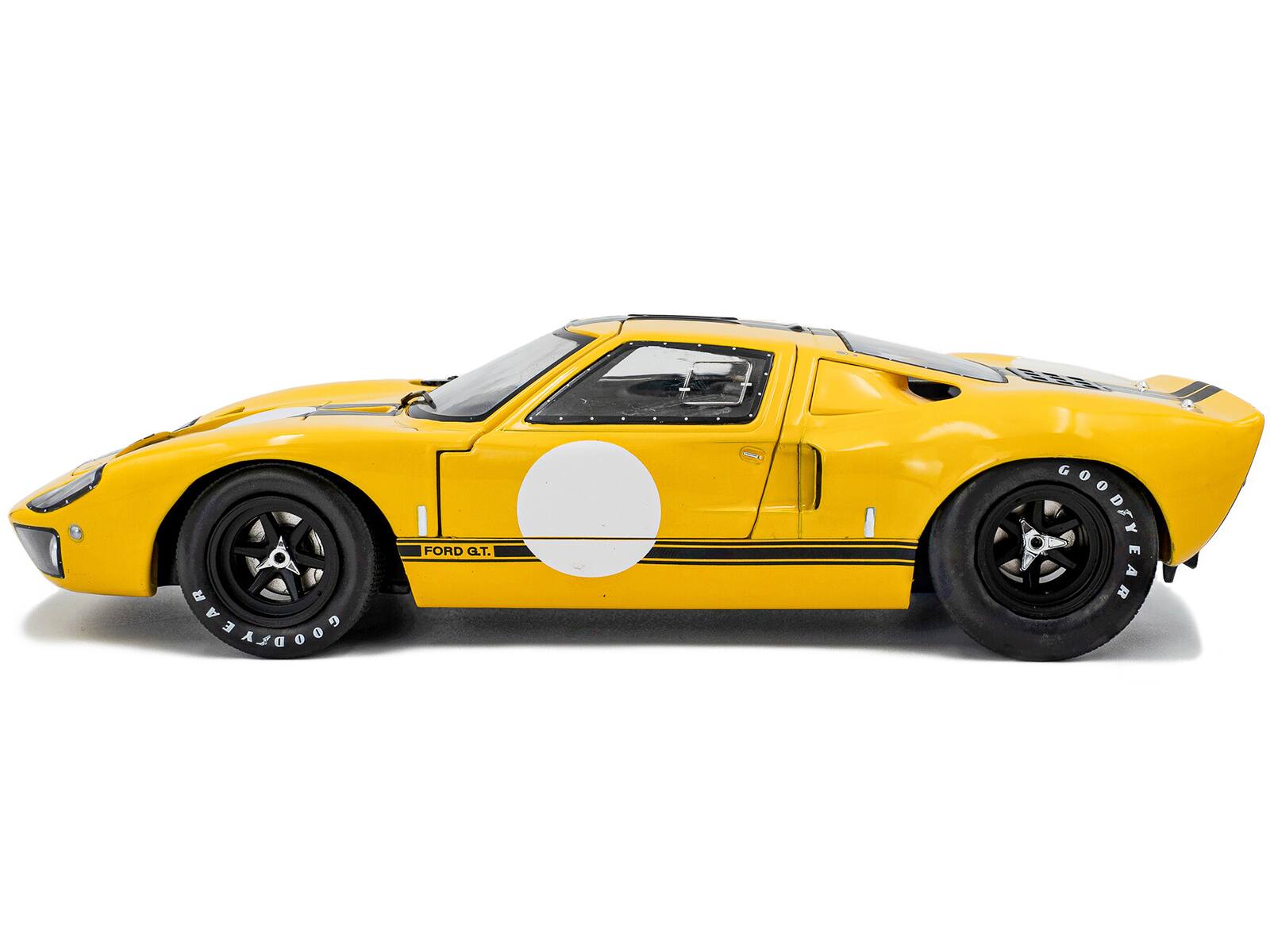 0002 EAR FORD GT. B1E DODEYE