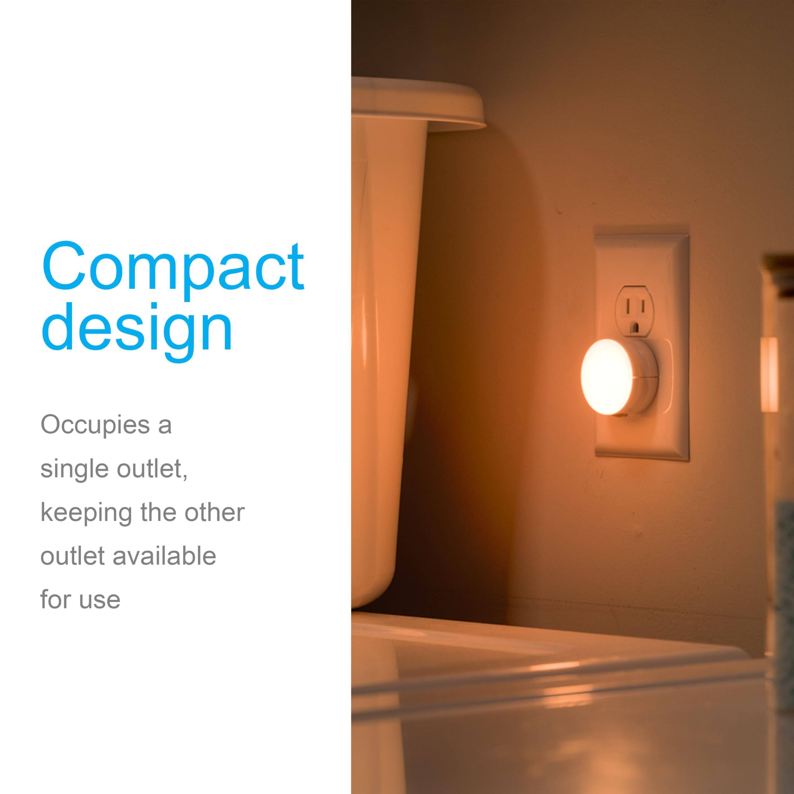 Compact design  
Occupies a single outlet, keeping the other outlet available for use