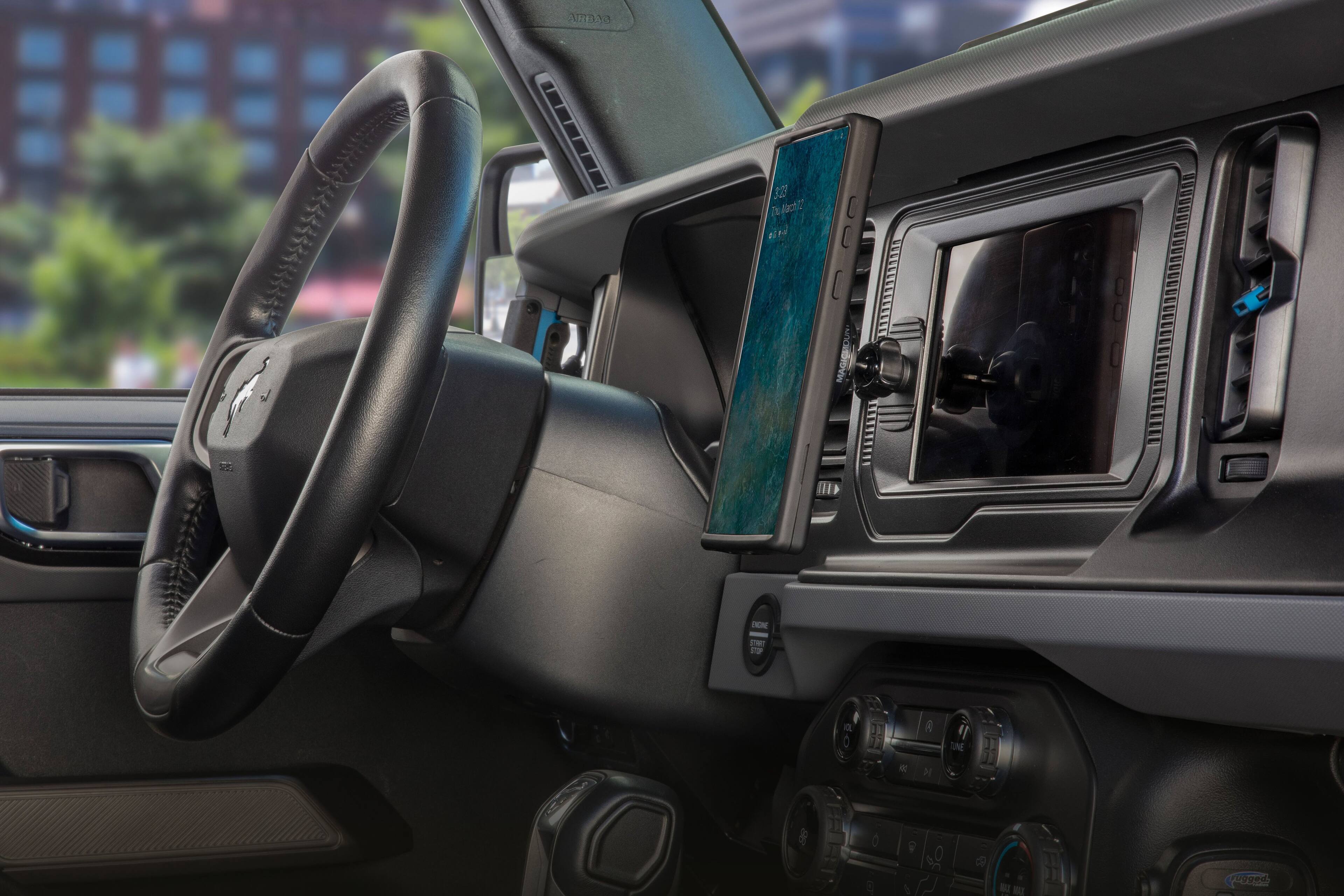 3:21, Tuesday, 11/19/2021