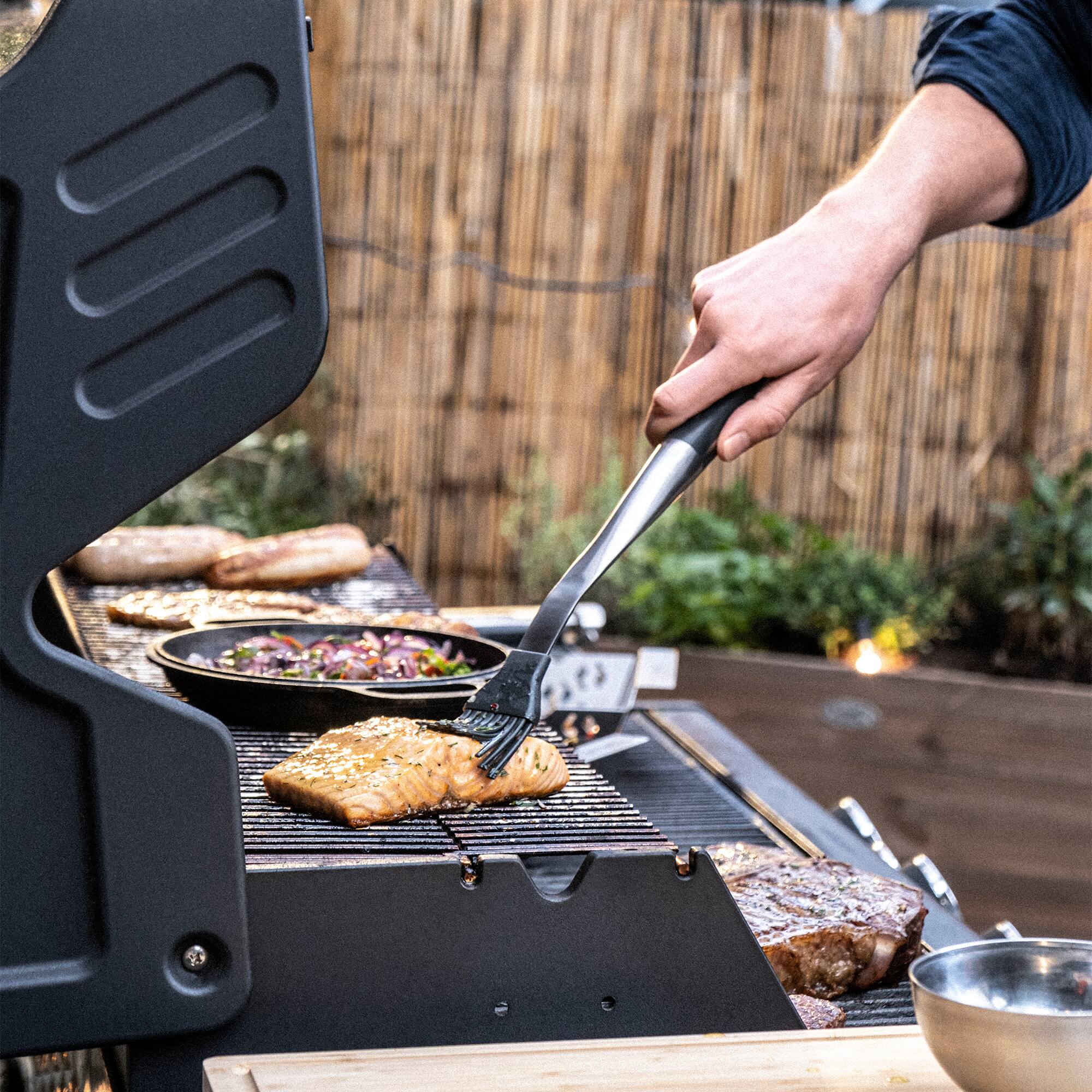 Alt View 2. ZWILLING - ZWILLING BBQ+ 16-inch Silicone Basting Brush with Stainless Steel Handle - Stainless Steel.