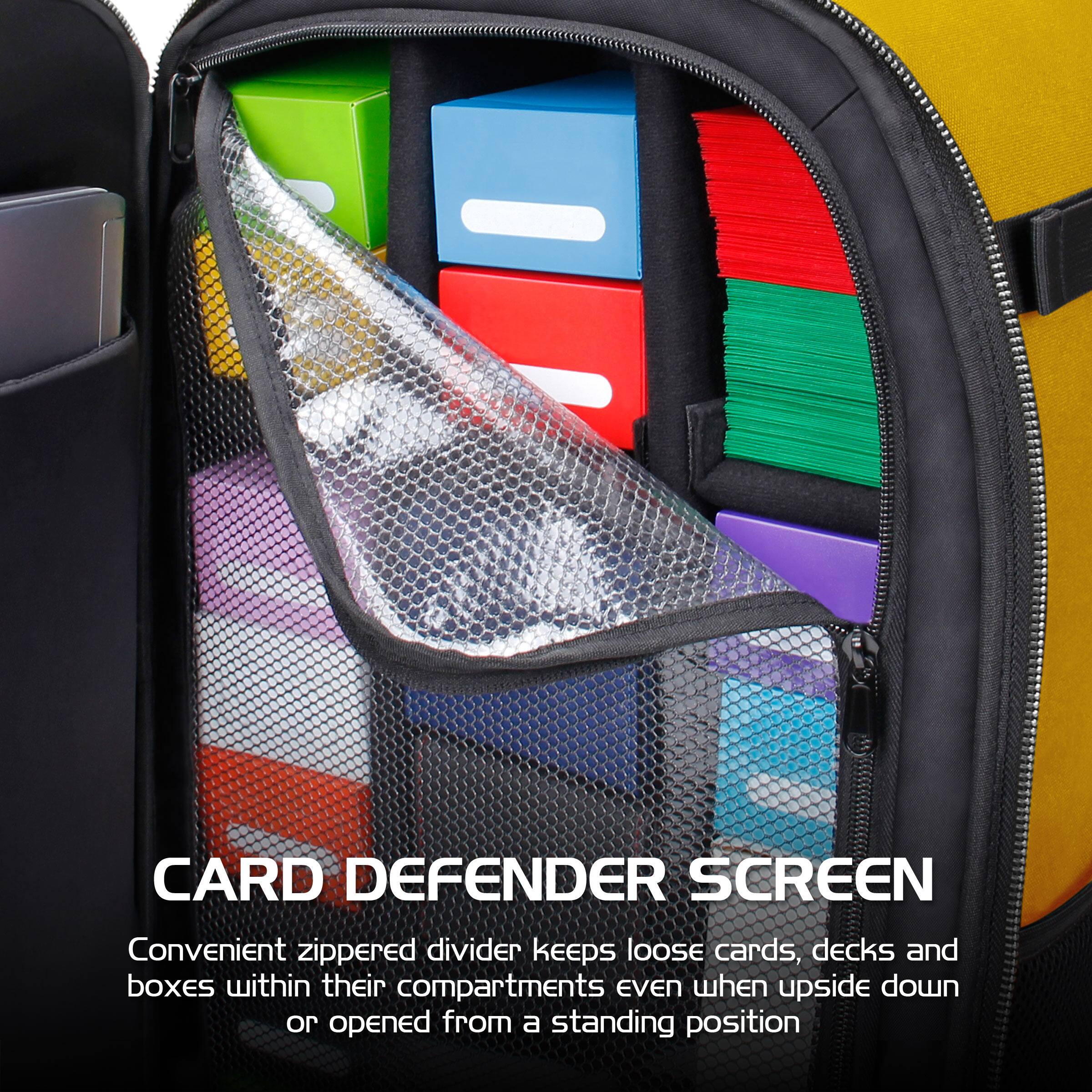CARD DEFENDER SCREEN  
Convenient zippered divider keeps loose cards, decks and boxes within their compartments even when upside down or opened from a standing position