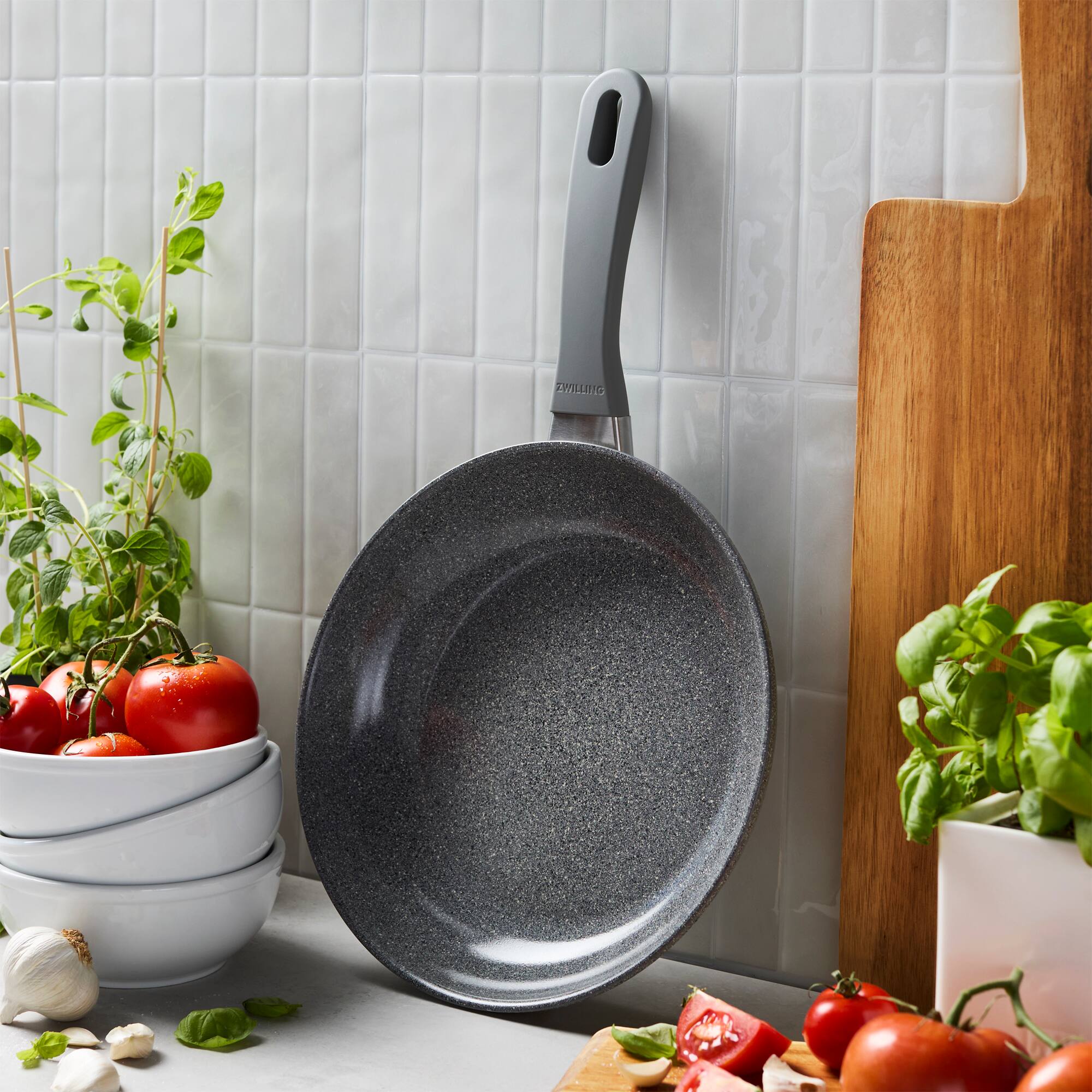 Alt View 3. ZWILLING - ZWILLING Parma Plus Ceramic 10-inch Aluminum Ceramic Nonstick Fry Pan - Grey.