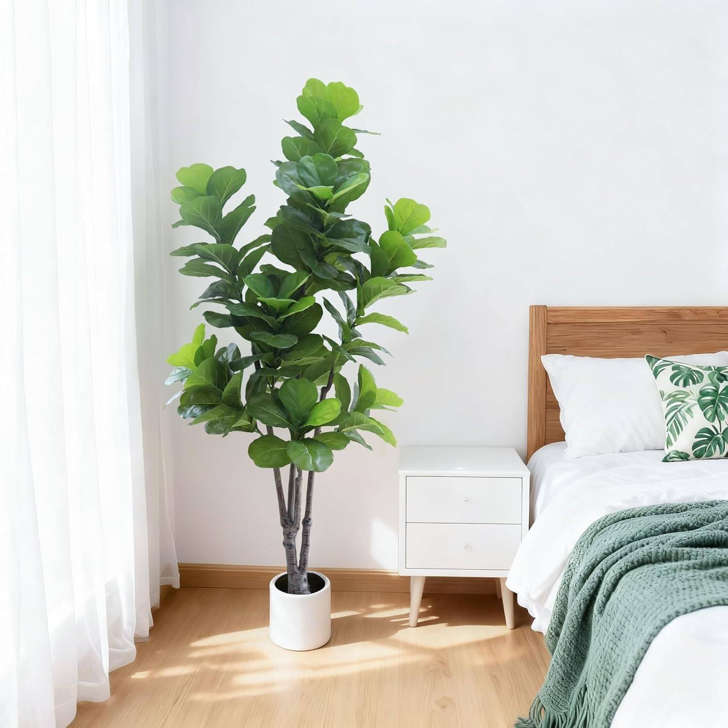 Left. Homhougo - Artificial Fiddle Leaf Fig Tree with Planter Fake Tree with Natural Wood Trunk Tropical Fake Ficus Tree for Decor - Green.