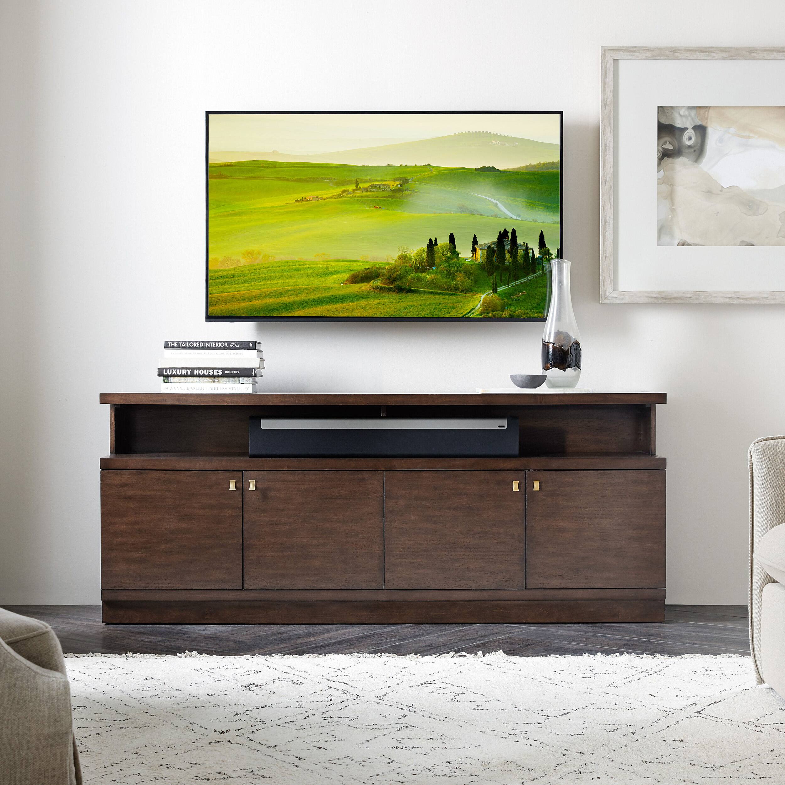 y ALCRO - di ee LUXURY HOUSES I Rd - - d .  i  :