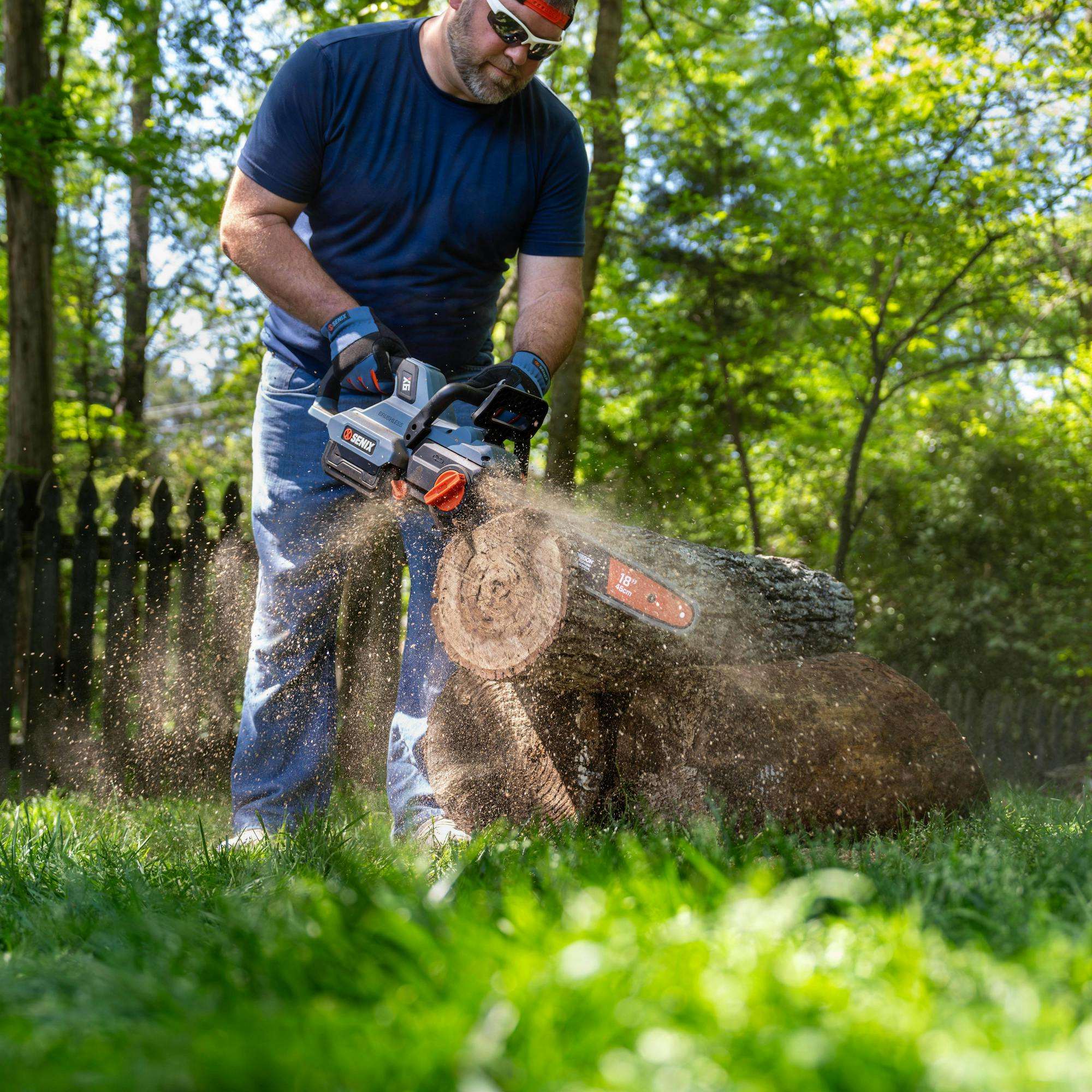 Alt View 6. SENIX - X6 60V Max* 16" Cordless Chainsaw, Brushless (4.0 Ah Battery & Charger Included) - Blue.