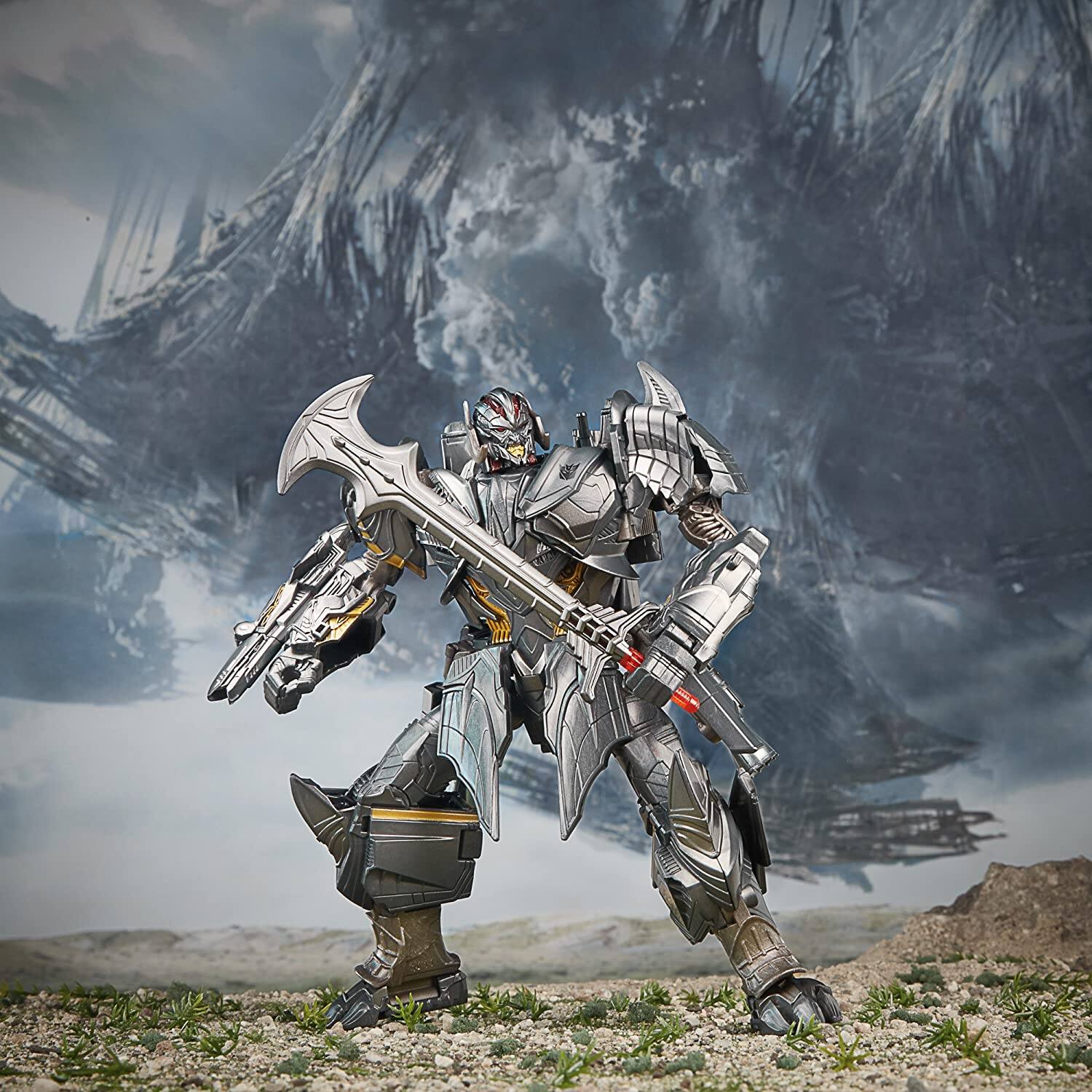 Alt View 7. Transformers - Voyager Class Megatron Premier Edition | Transformers the Last Knight.