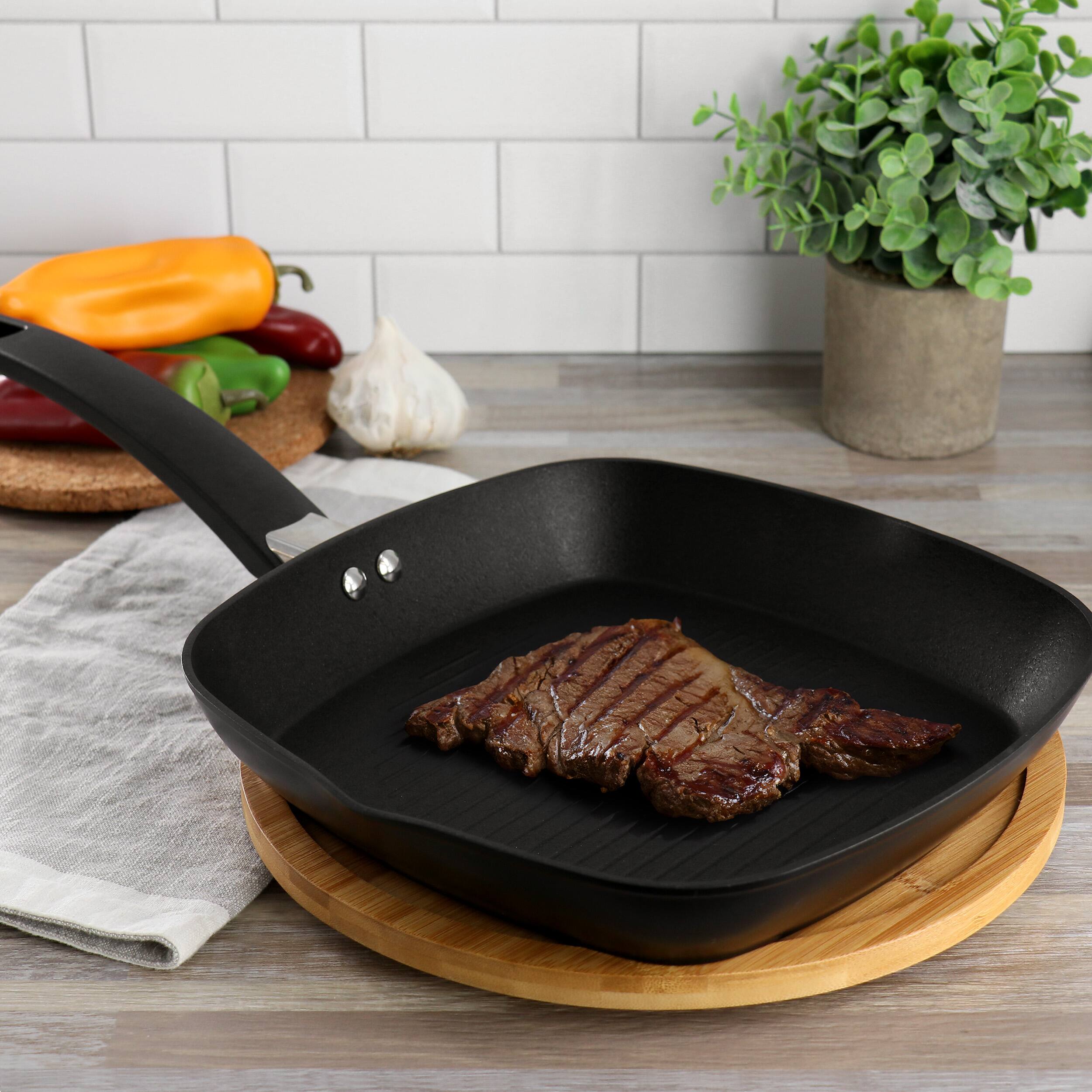 Alt View 4. Oster - Oster Connelly 10 Inch Nonstick Aluminum Grill Pan in Black - Black.