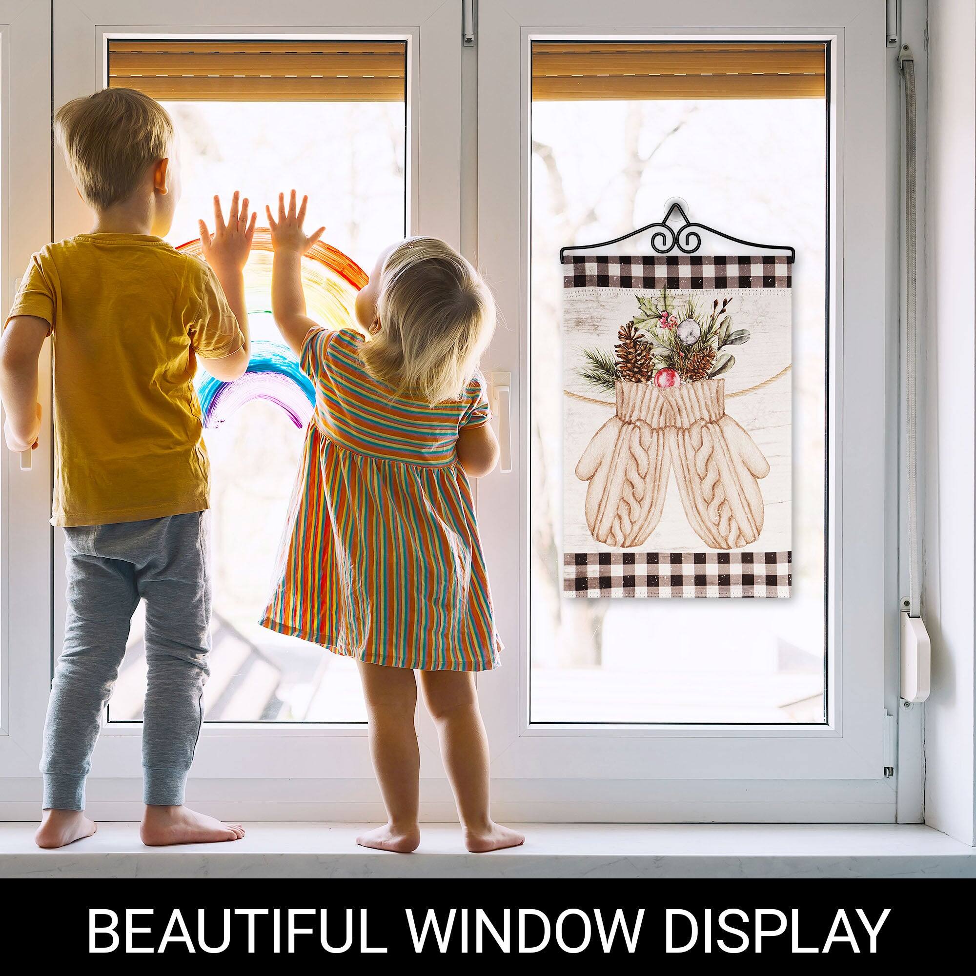 BEAUTIFUL WINDOW DISPLAY