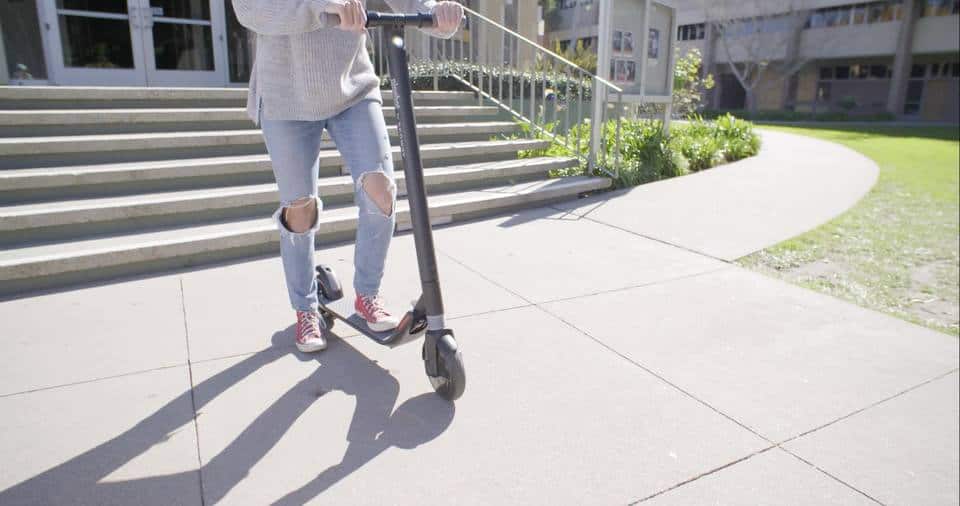 Best Buy Segway KickScooter ES1 Electric Scooter Black ES1