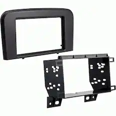 Front. Metra - Dash Kit for Select 1999-2006 Volvo S80 DIN DDIN - Black.