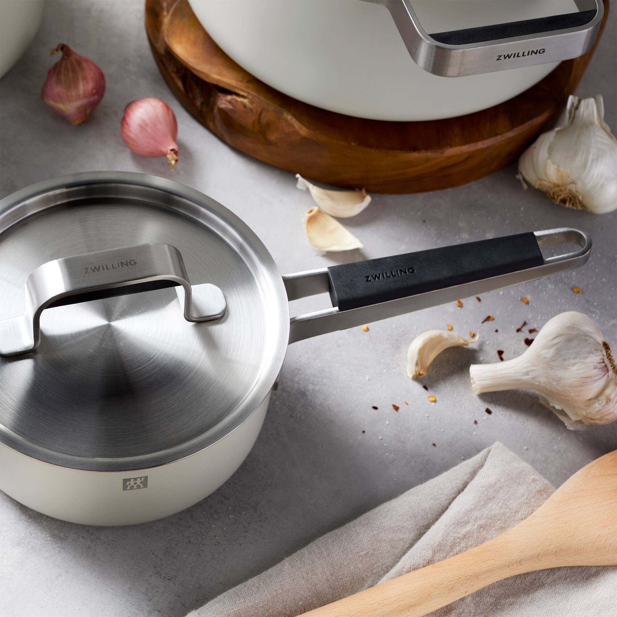 ZWILLING  
ZWILLING  
ZWILLING