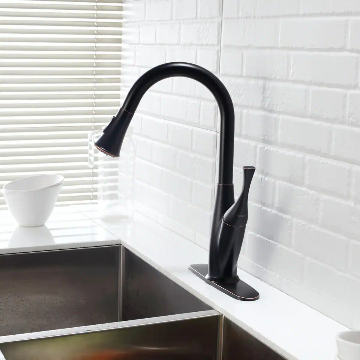 Ropilly Oil Rubbed Bronze Kitchen Faucet Pull Out Sprayer Single Handle ...