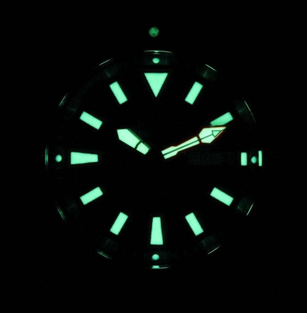 Angle. RATIO - FreeDiver Blue Dial Stainless Steel Quartz 1050MD93-12V-BLU 1000M Men's Watch - Silver and blue.