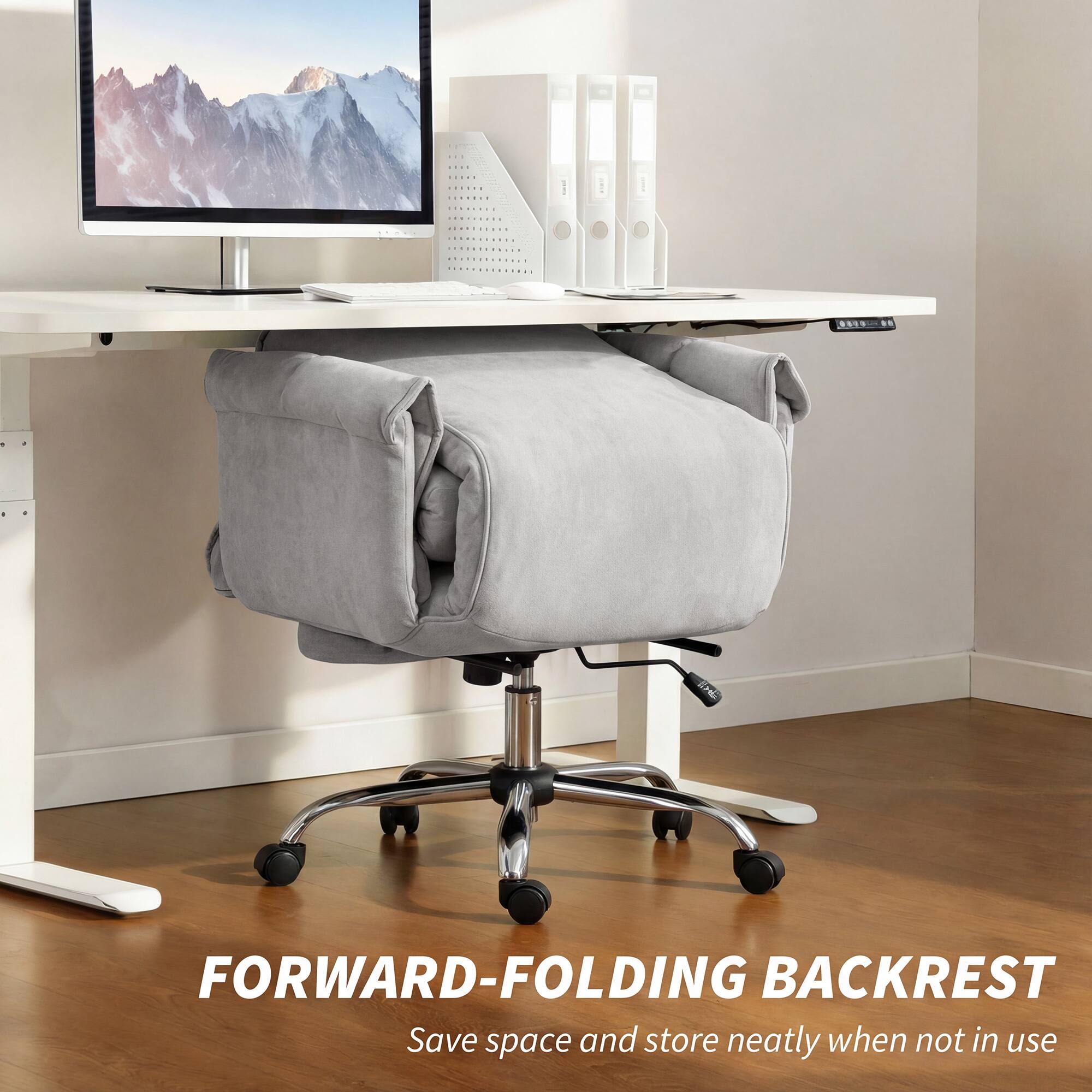 FORWARD-FOLDING BACKREST  
Save space and store neatly when not in use