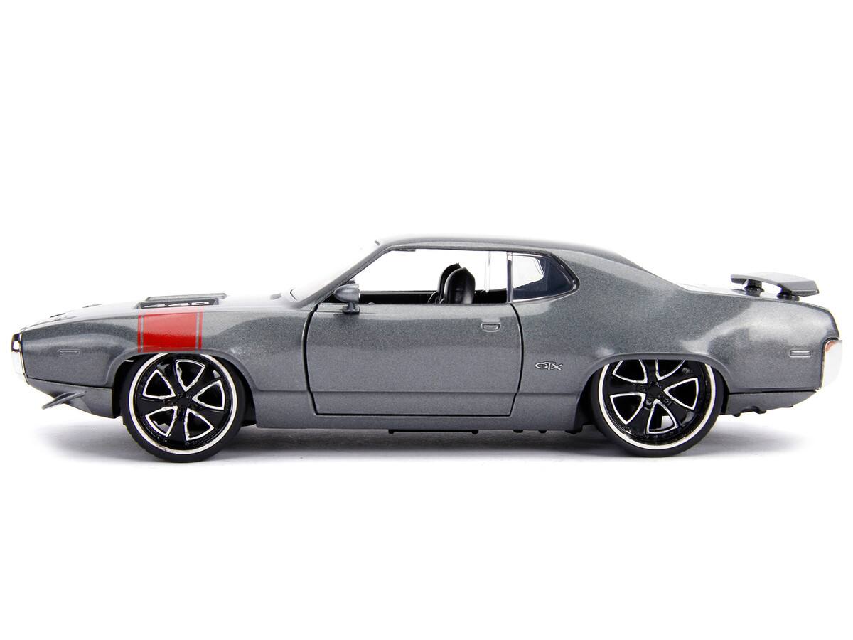 Left. Jada - 1972 Plymouth GTX 440 Metallic Gray with Red Stripe "Bigtime Muscle" 1/24 - Metallic Gray with Red Stripe.