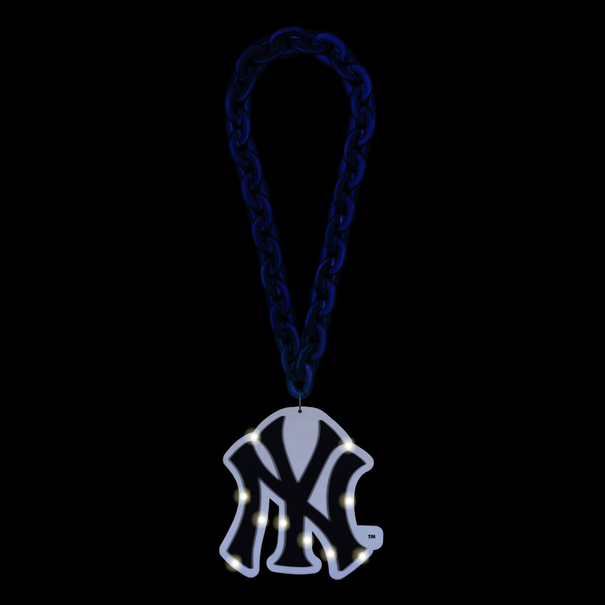 Alt View 1. FOCO - New York Yankees Light Up Big Logo Fan Chain - Multicolor.