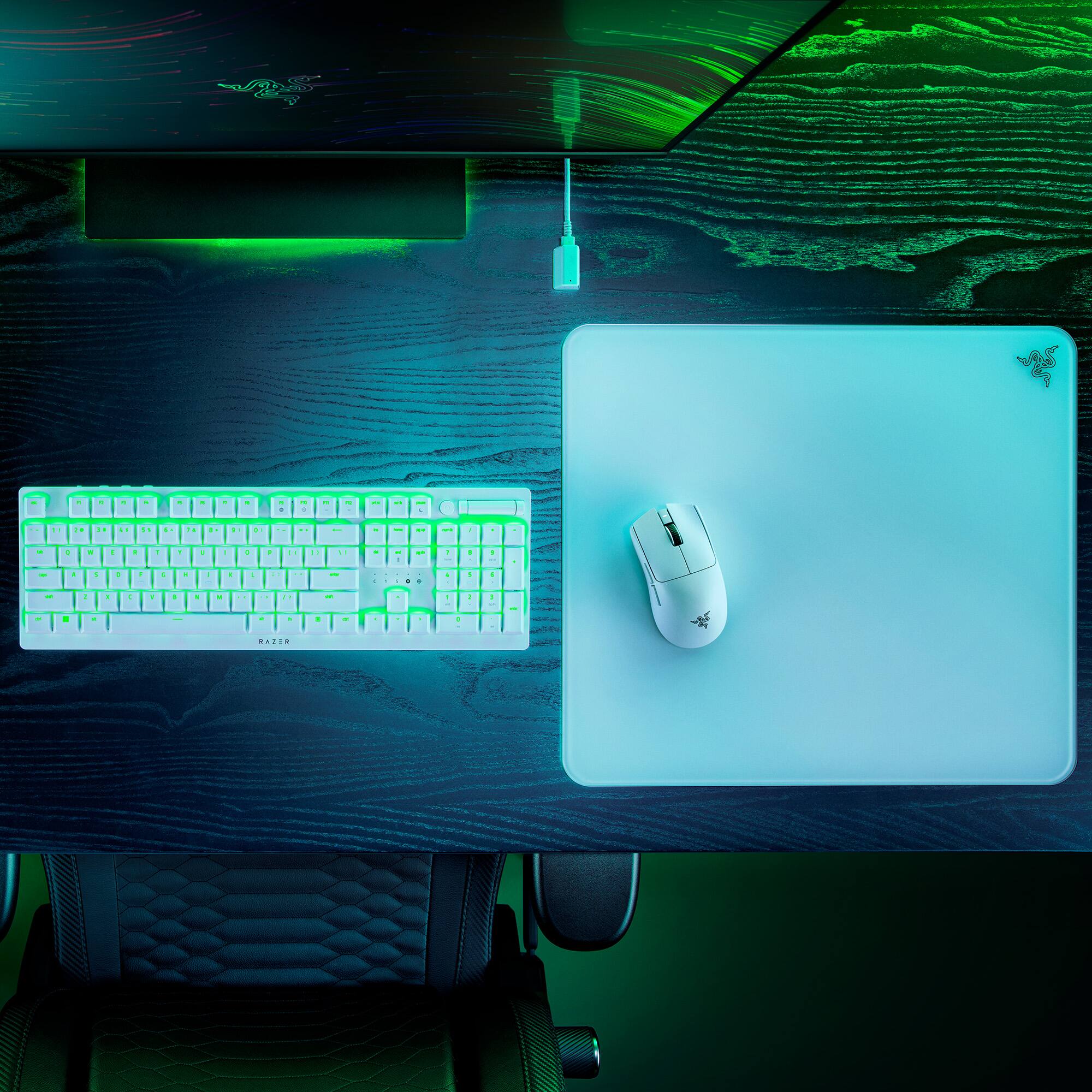 Alt View 13. Razer - Viper V3 Pro Ultra Lightweight Optical Gaming Mouse with 95 Hour Battery Life - 8k Polling Rate - White.