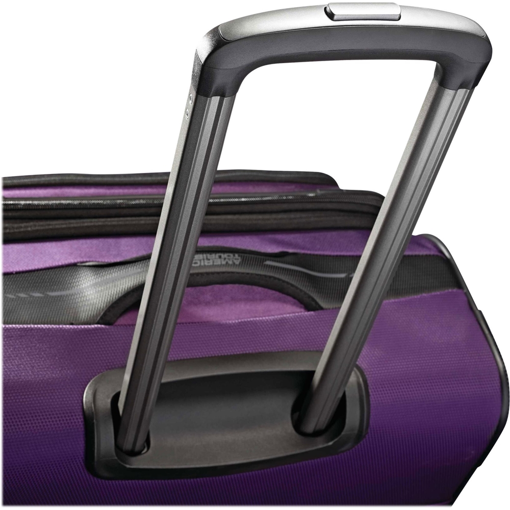 Best Buy: American Tourister 28